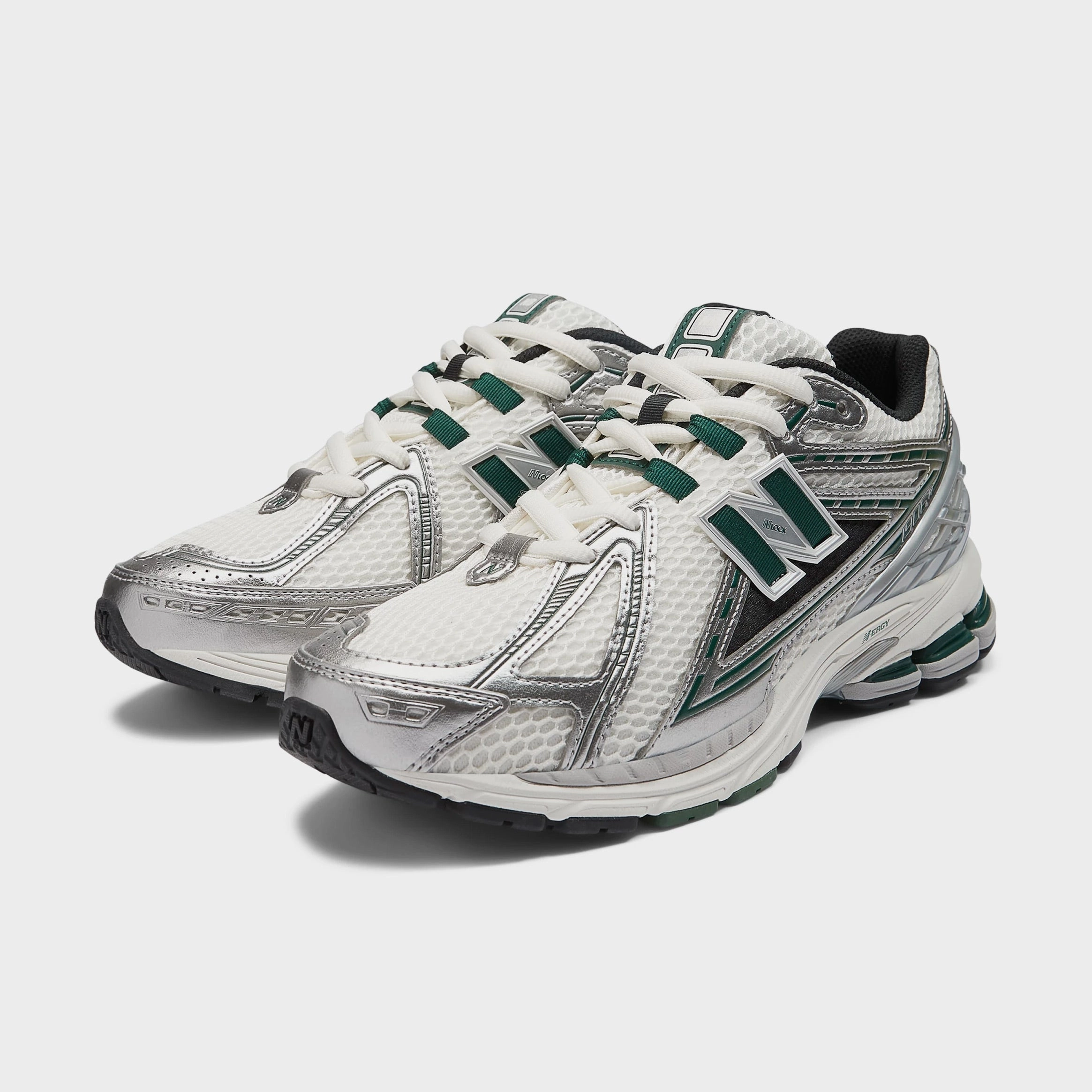 1906R Mens Running Shoes (Silver Green/White) Retro-inspired trainers