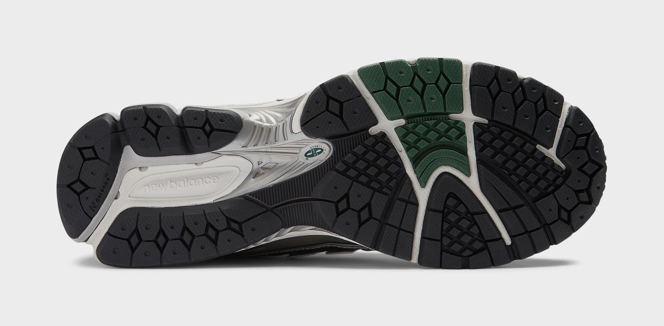 1906R Mens Running Shoes (Silver Green/White) Retro-inspired trainers