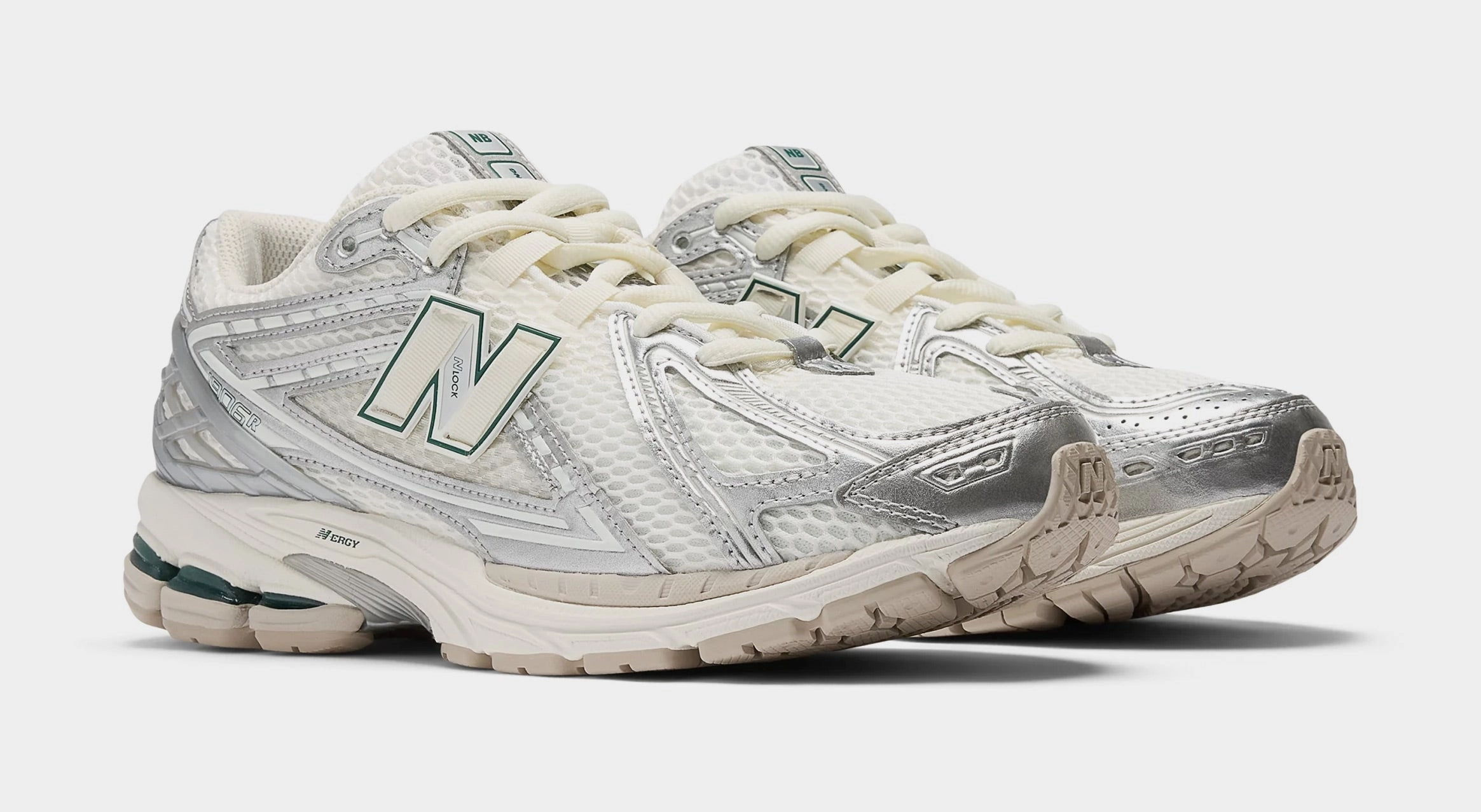 1906R Mens Running Shoes (Silver/Sea Salt) Retro-inspired trainers