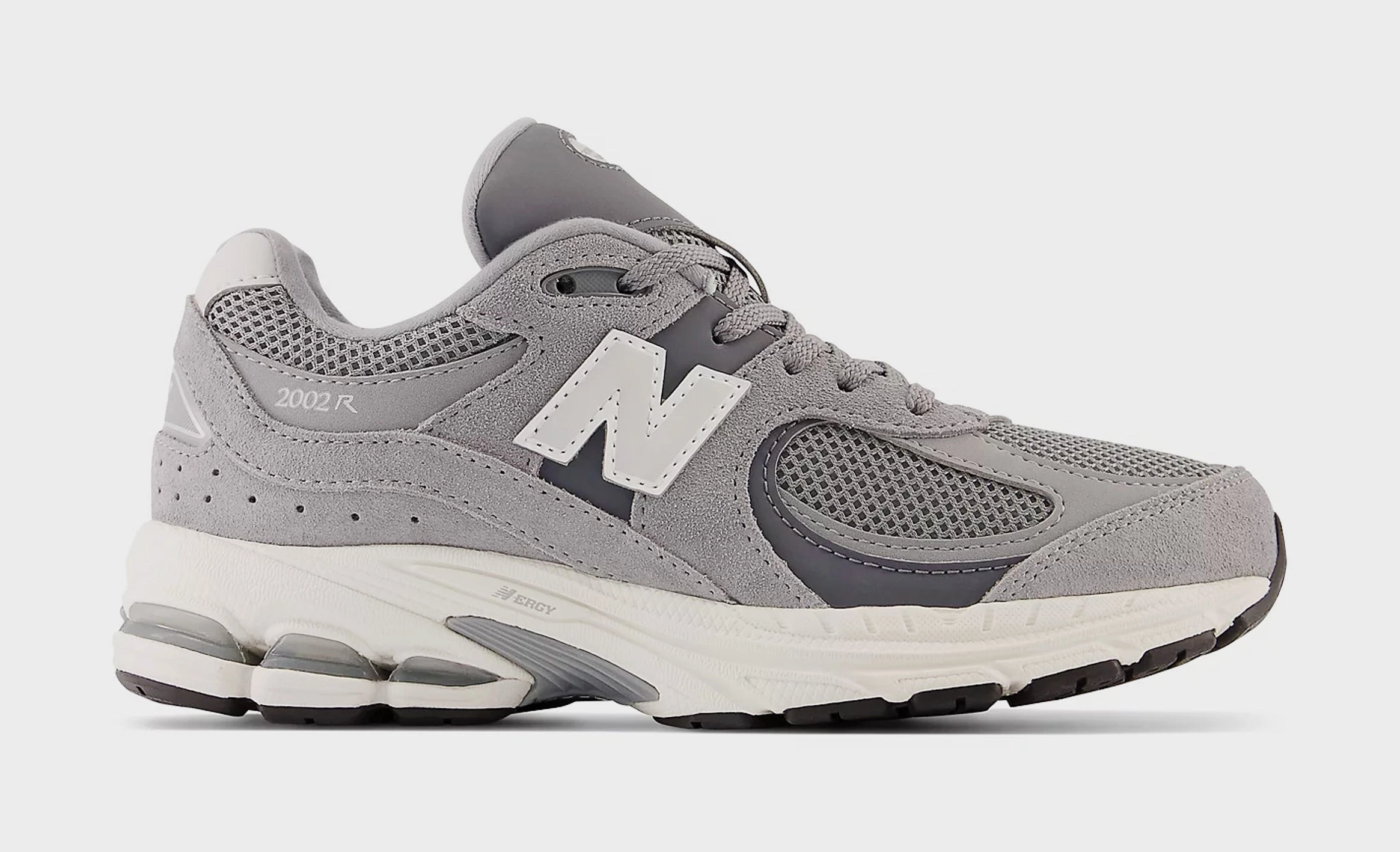 2002R Grade School Running Shoes (Grey/Steel Lead/White) Sporty New Balance 2002R shoes