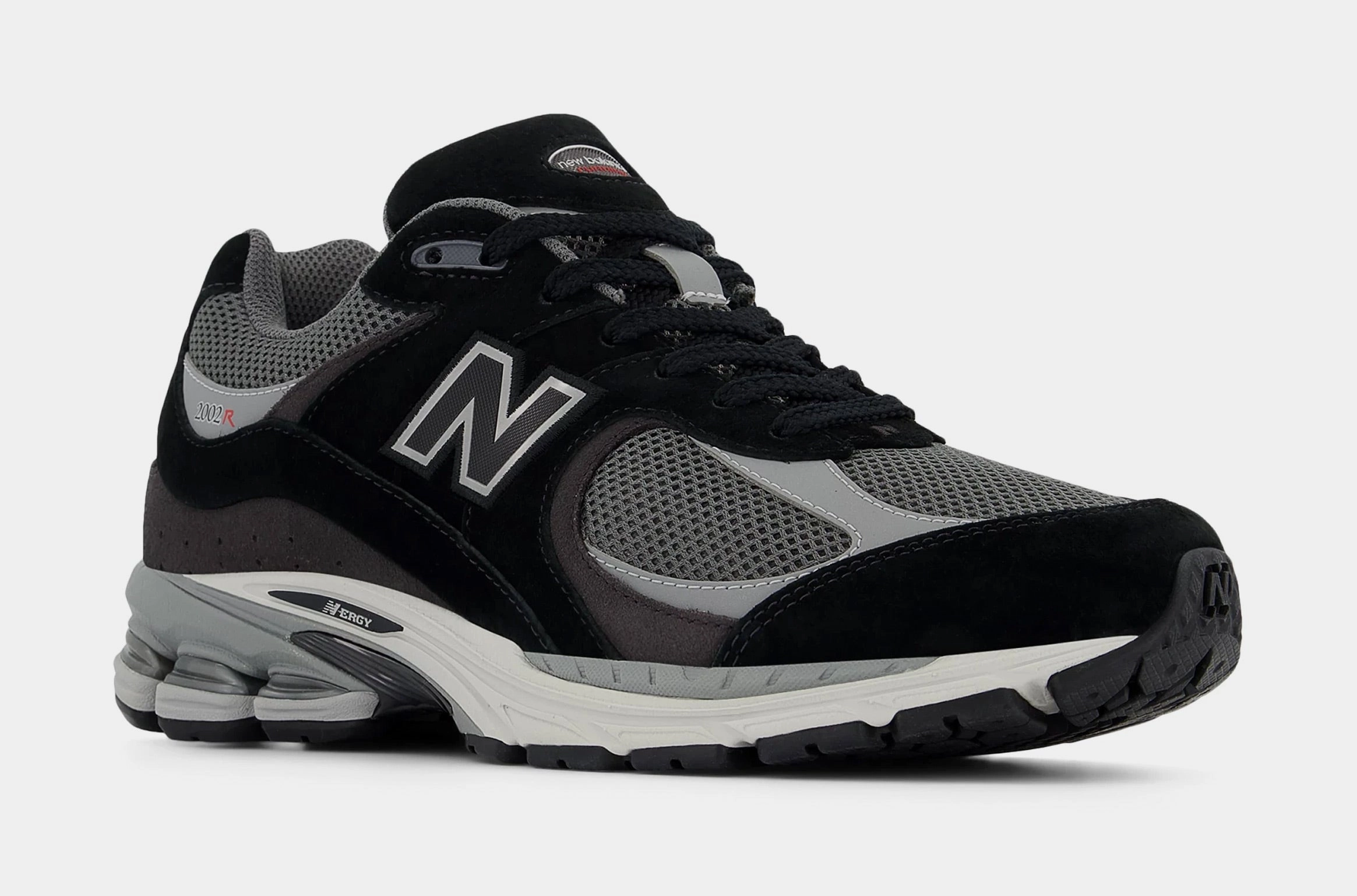 2002R Mens Running Shoes (Black/Grey) Modern performance sneakers