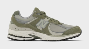 2002R Mens Running Shoes (Dark Olivine/Grey) Sporty New Balance 2002R shoes