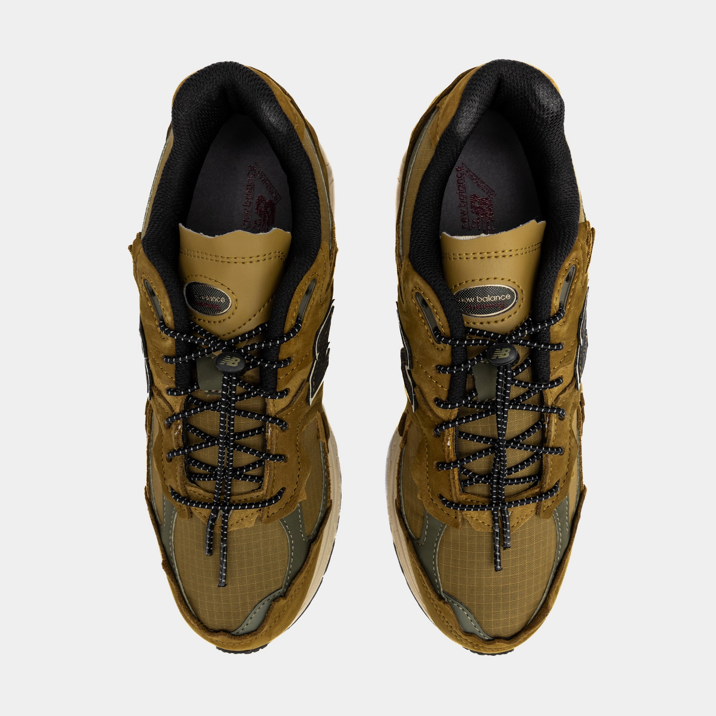 2002R Mens Running Shoes (High Desert/Dark Moss) Modern performance sneakers