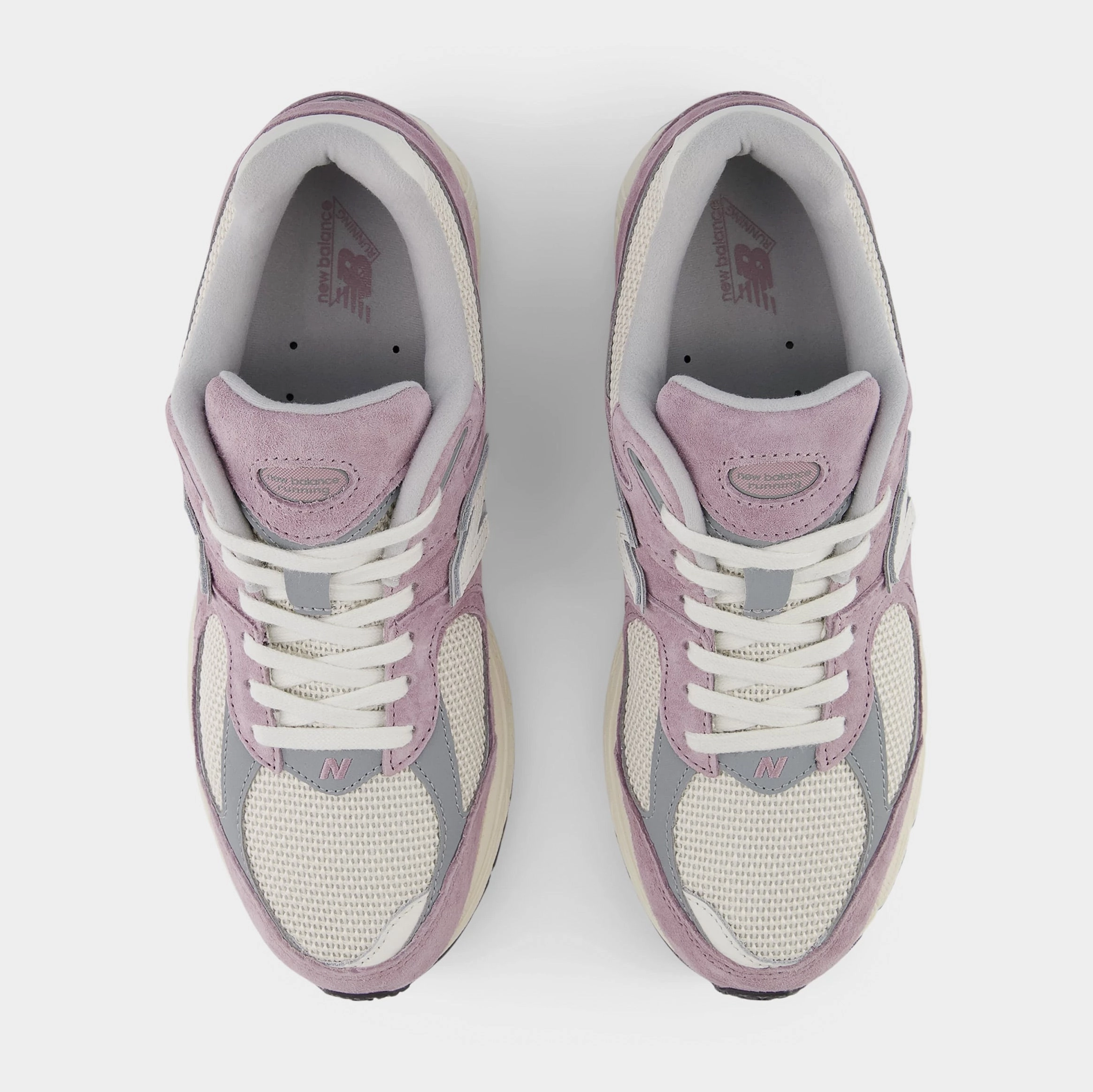 2002R Mens Running Shoes (Ice Wine/White) Modern performance sneakers