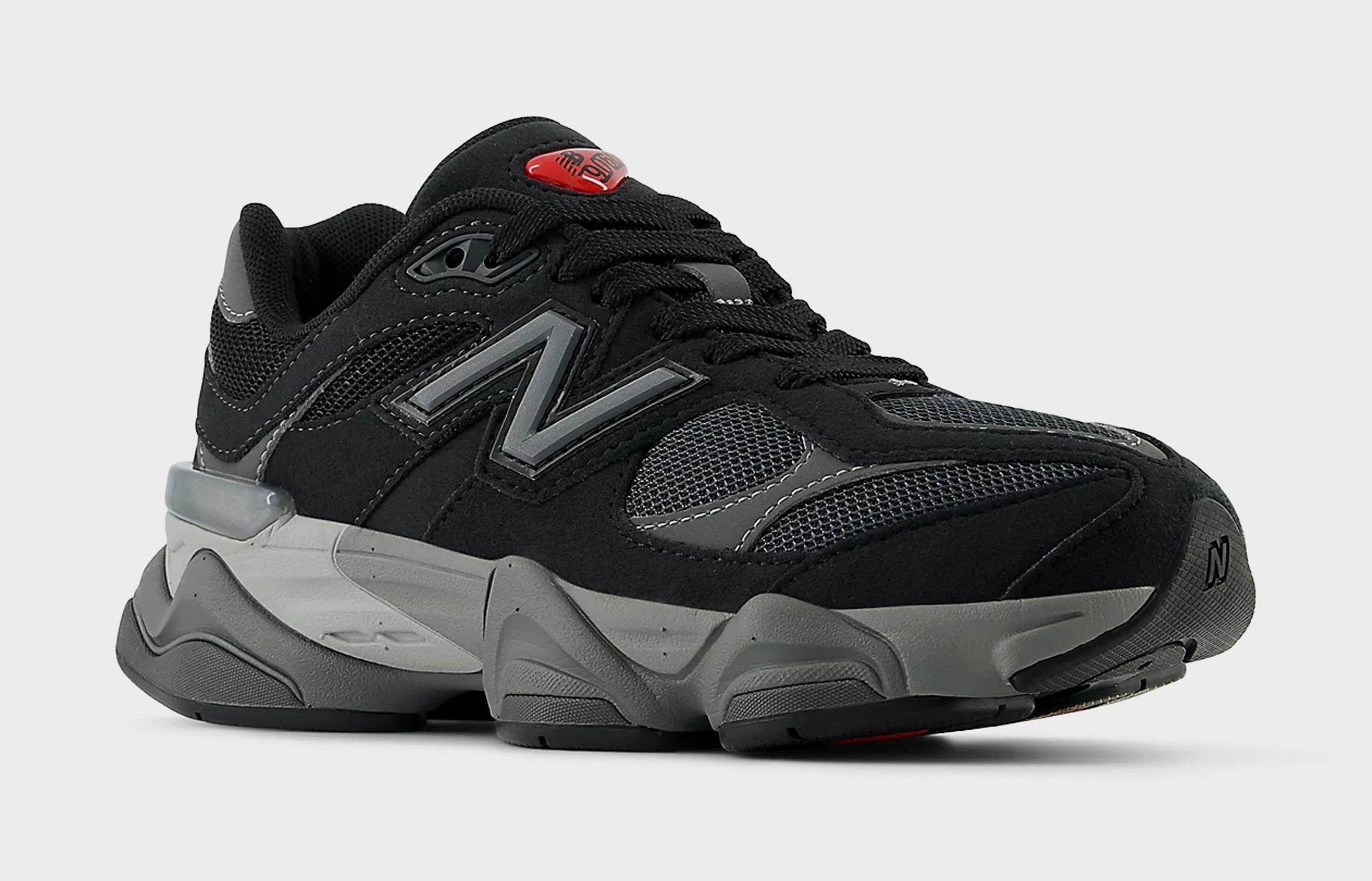 9060 Grade School Lifestyle Shoes (Black/Grey) NB 9060 runners