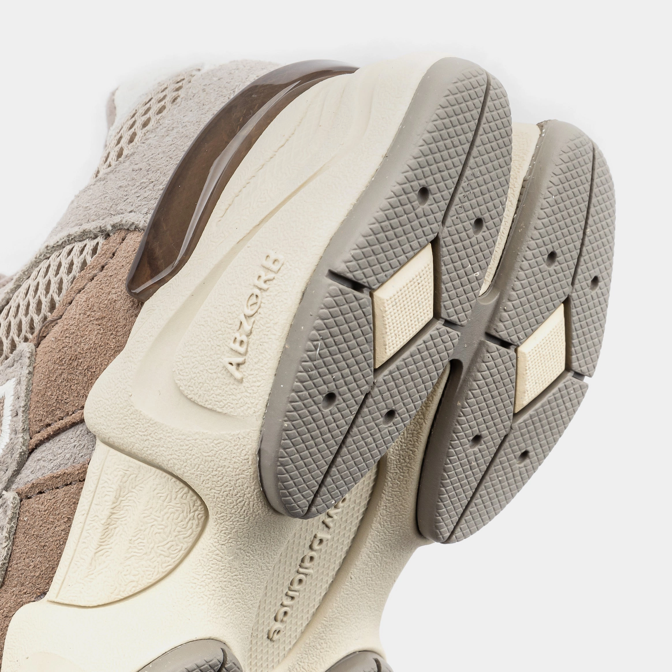 9060 Preschool Running Shoes (Mushroom/Arid Stone) NB 9060 runners