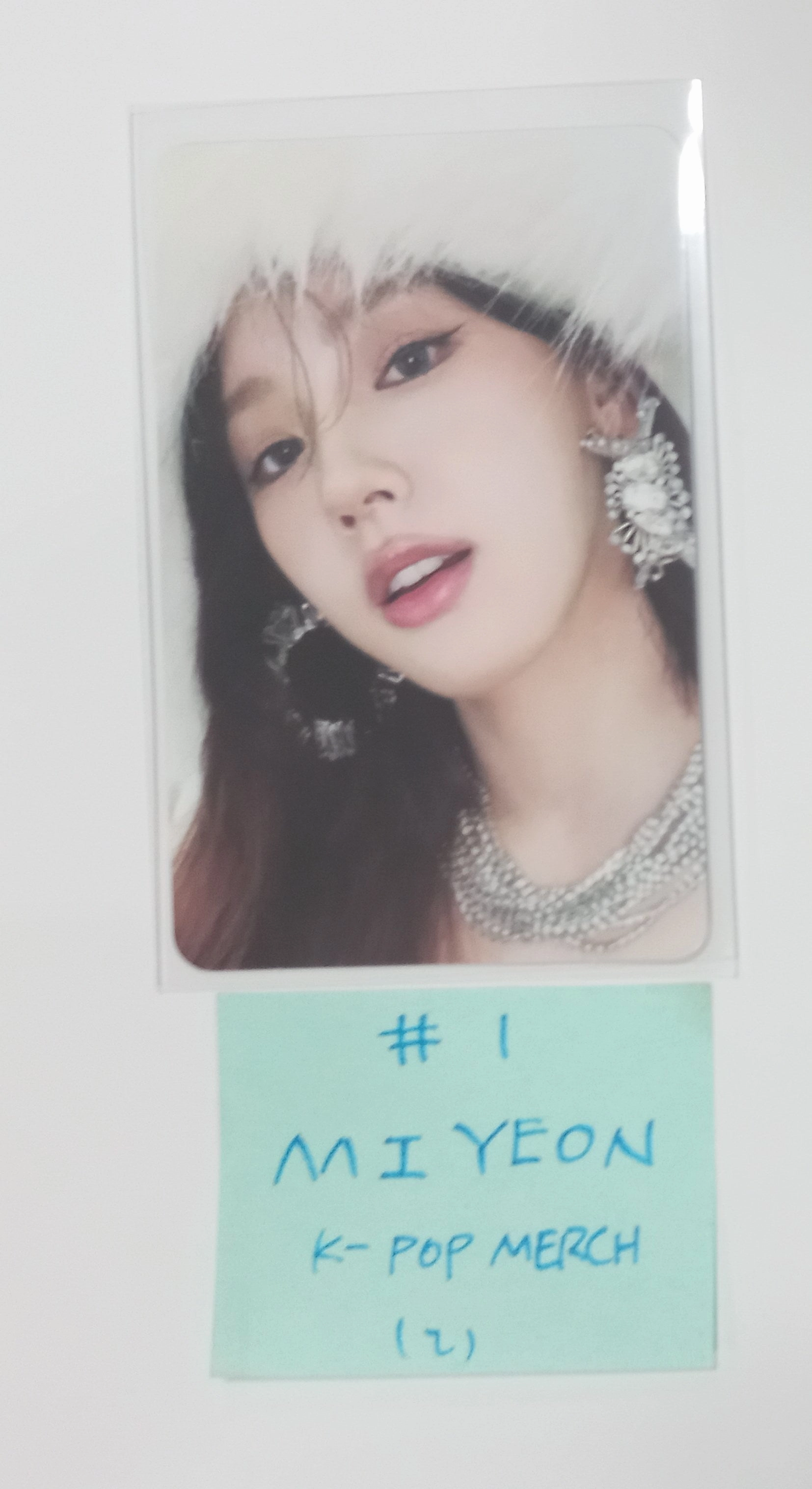 (g) I-DLE "2" 2nd Full Album - K-Pop Merch Pre-Order Benefit Photocard [24.2.5]