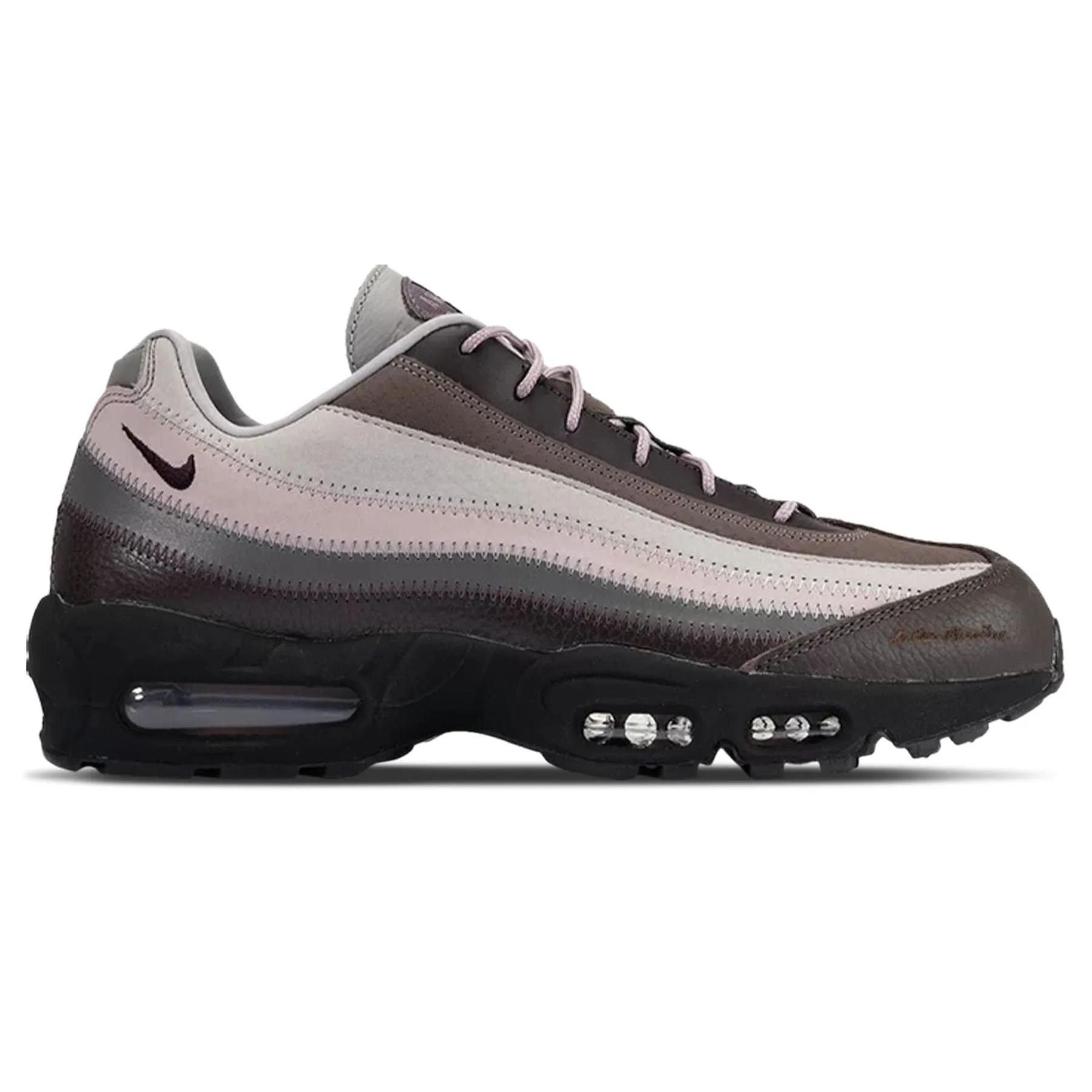A Ma Manire x Nike Air Max 95 'While You Were Sleeping' Nike Max 95 versions