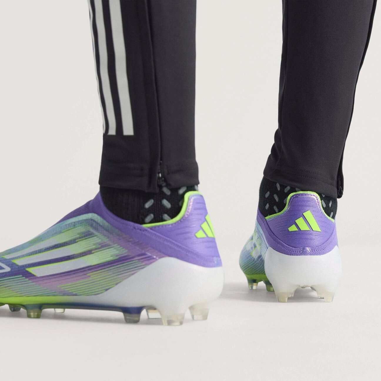 adidas F50 Elite Laceless FG Lightweight athletic shoes