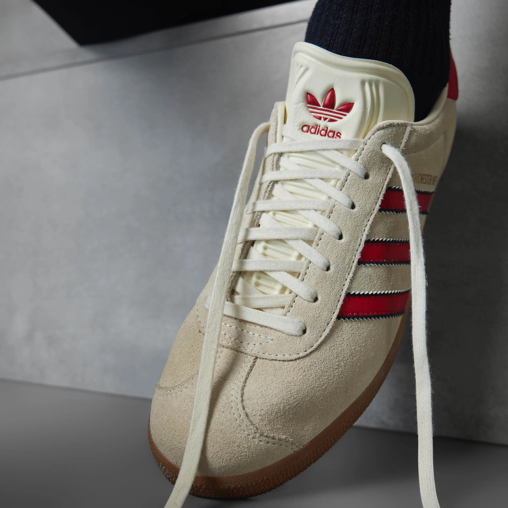 adidas Gazelle Manchester United Terrace Icons Shoes Suede retro footwear