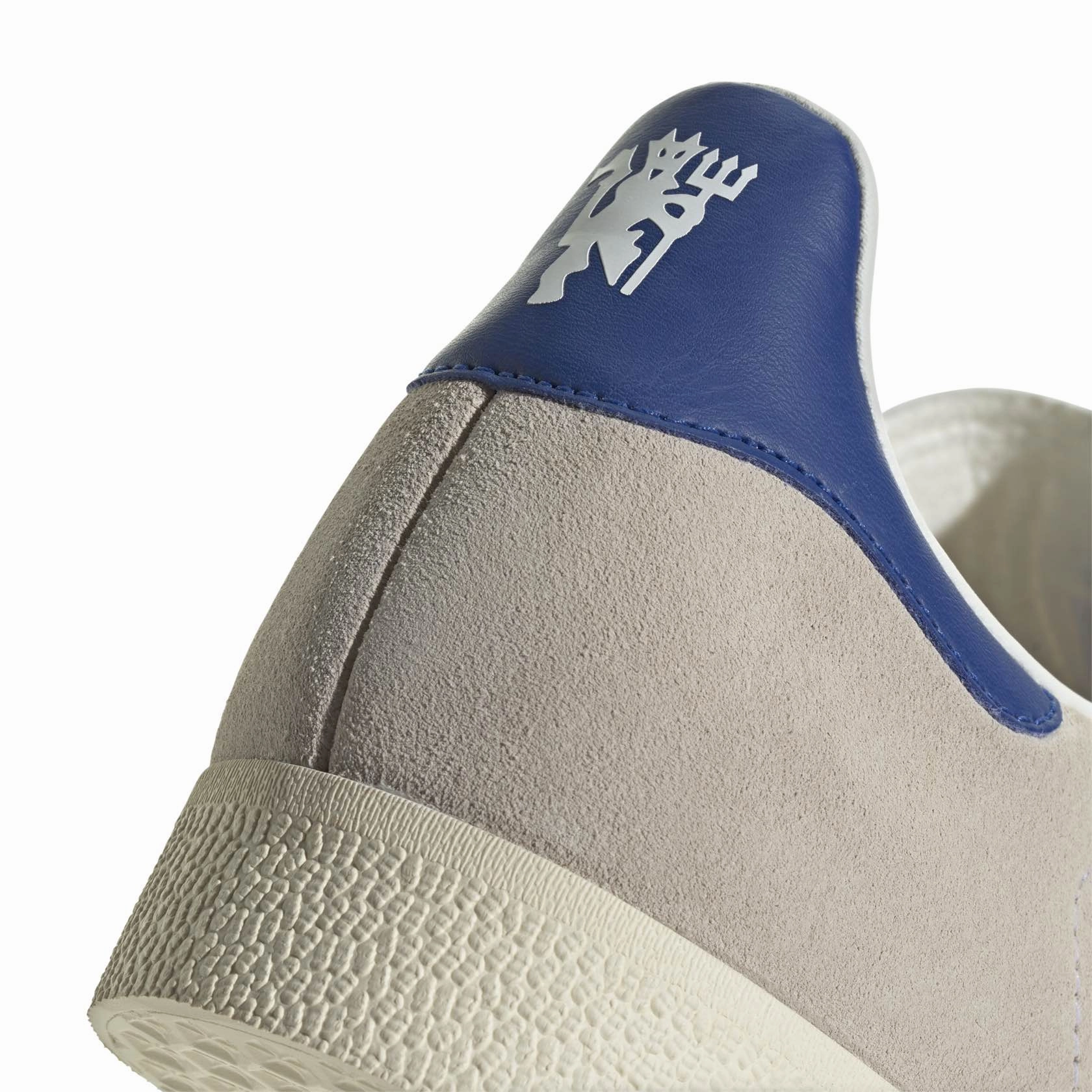 adidas Manchester United Gazelle Shoes Suede retro footwear
