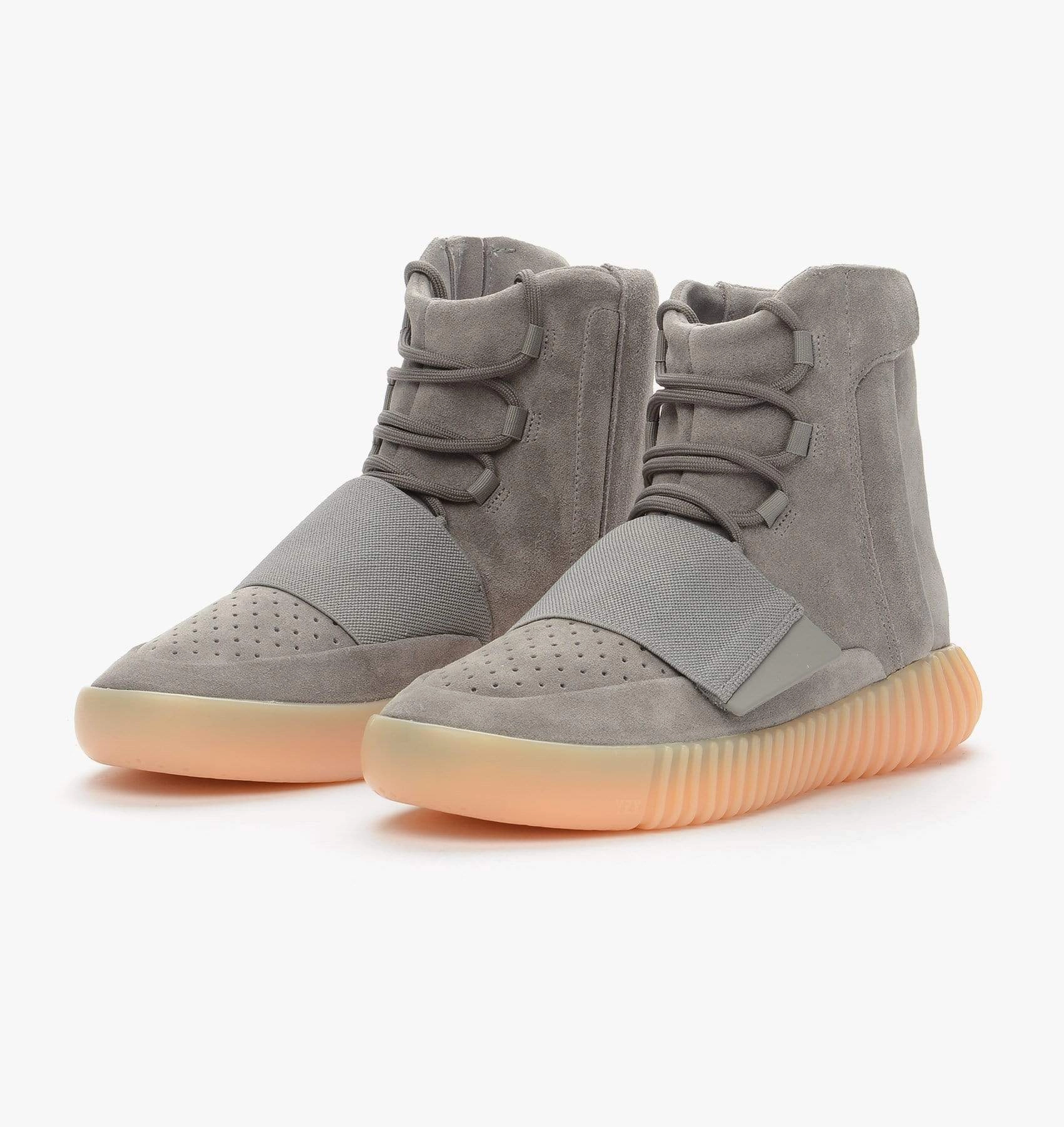 Adidas Originals Yeezy 750 Boost Light Grey-Gum Yeezy futuristic fashion sneakers