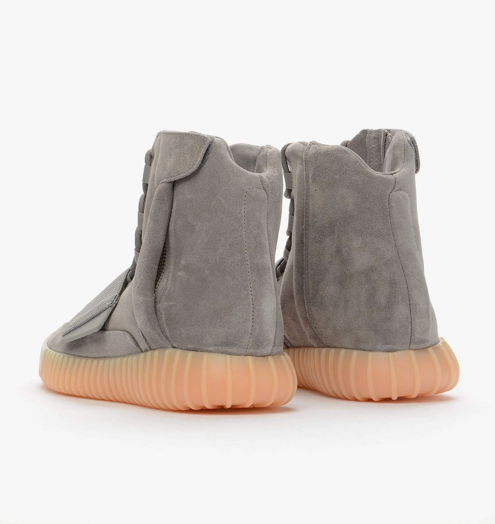 Adidas Originals Yeezy 750 Boost Light Grey-Gum Yeezy futuristic fashion sneakers