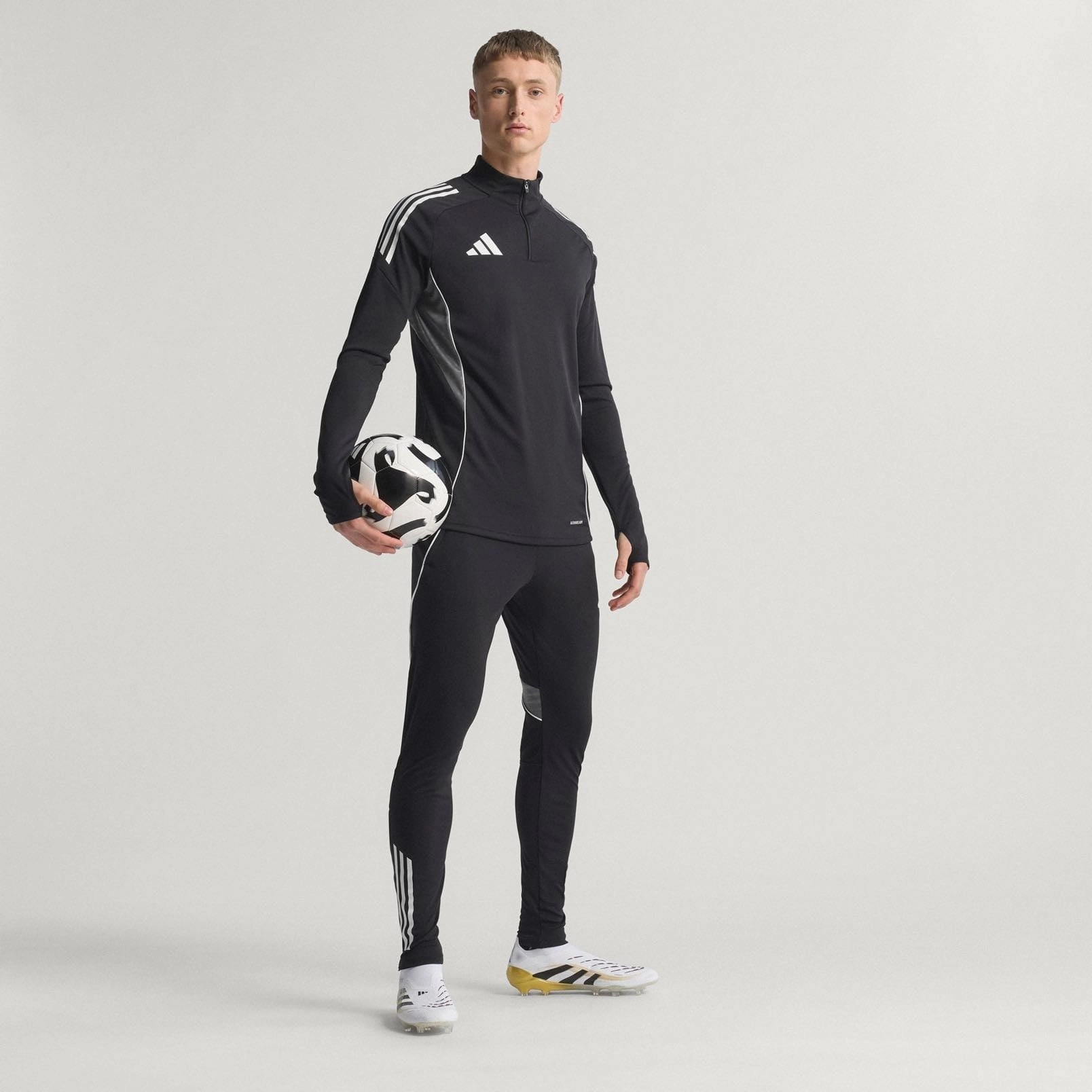 adidas Predator Elite Laceless FG High-grip performance shoes