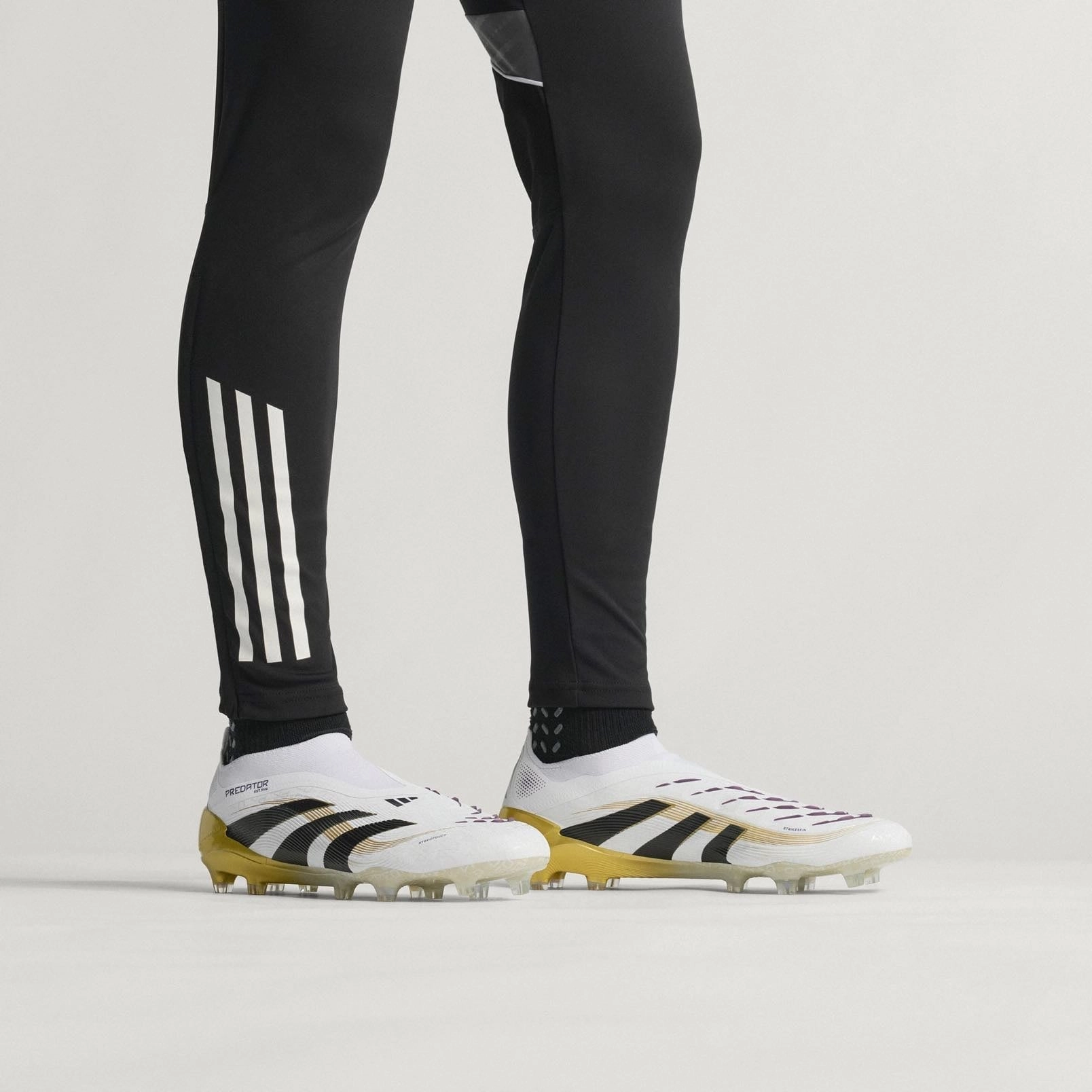 adidas Predator Elite Laceless FG High-grip performance shoes