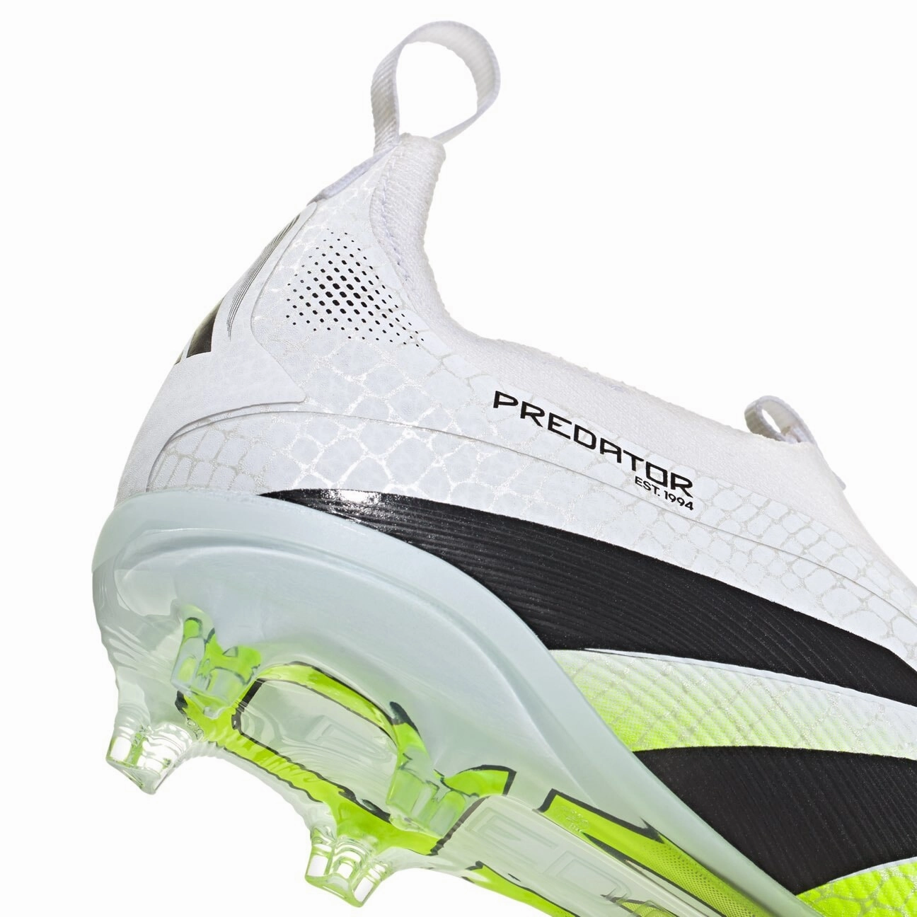 adidas Predator Elite Laceless FG Jr. High-grip performance shoes