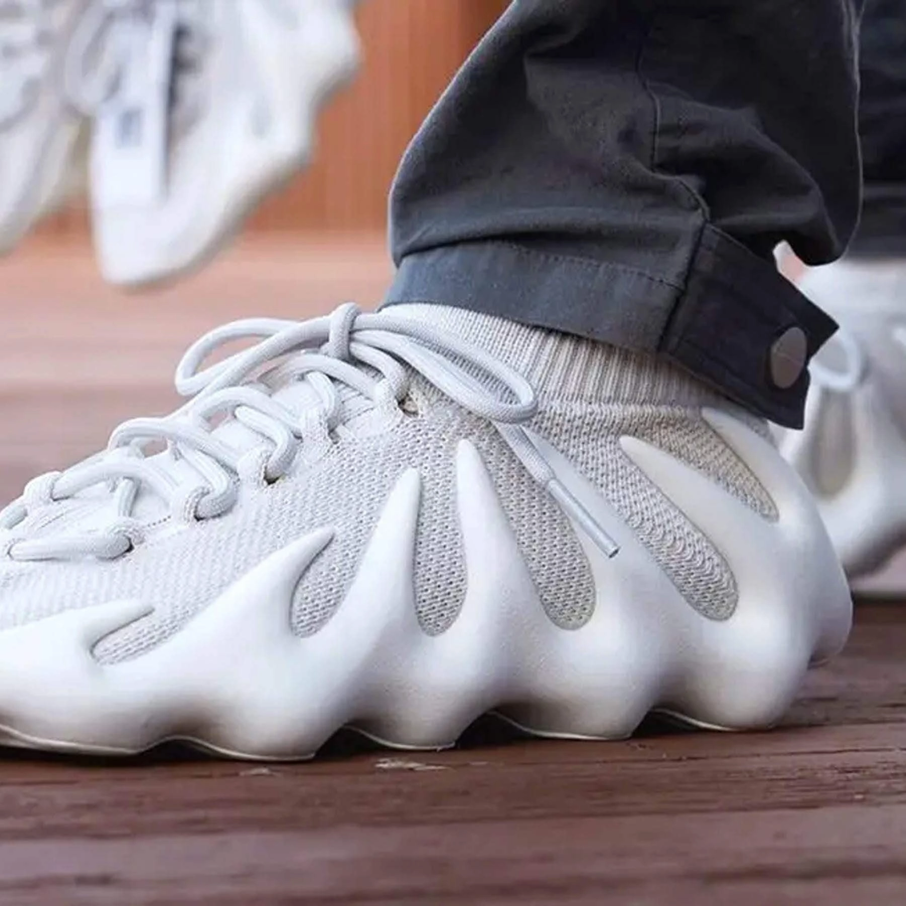 adidas Yeezy 450 'Cloud White' Yeezy futuristic fashion sneakers