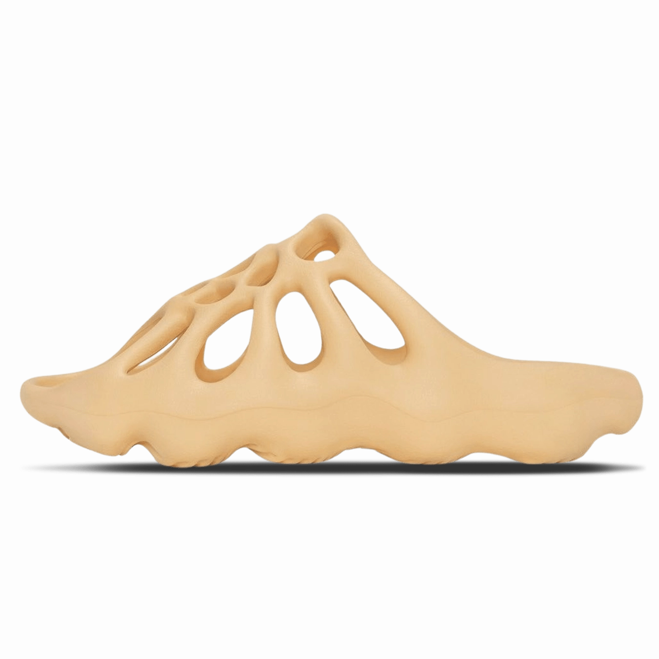 adidas Yeezy 450 Slide 'Cream' Yeezy bold fashion sneakers with futuristic edge