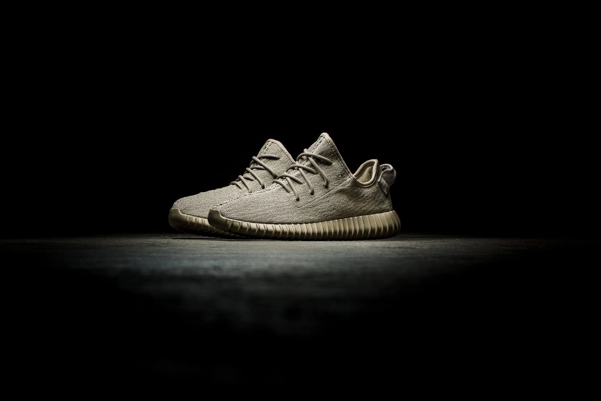 Adidas Yeezy Boost 350 Oxford Tan Yeezy futuristic fashion sneakers