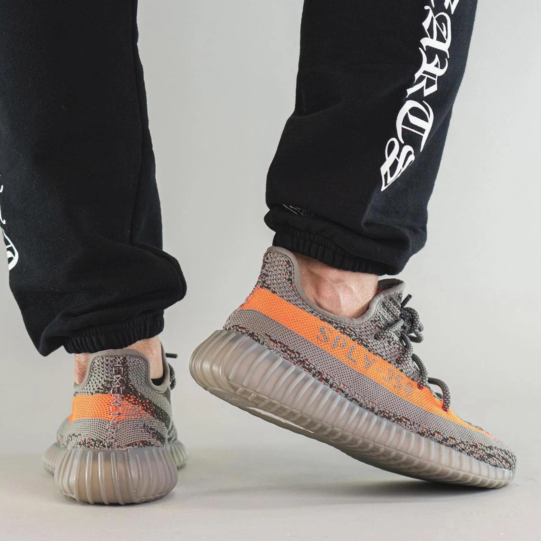 adidas Yeezy Boost 350 V2 'Beluga Reflective' Boost 350 Sneakers