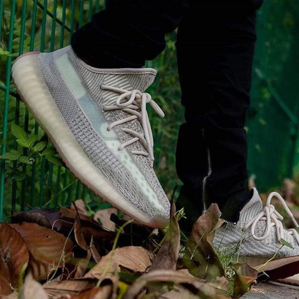 Adidas Yeezy Boost 350 V2 'Citrin Non-Reflective' Boost 350 Sneakers