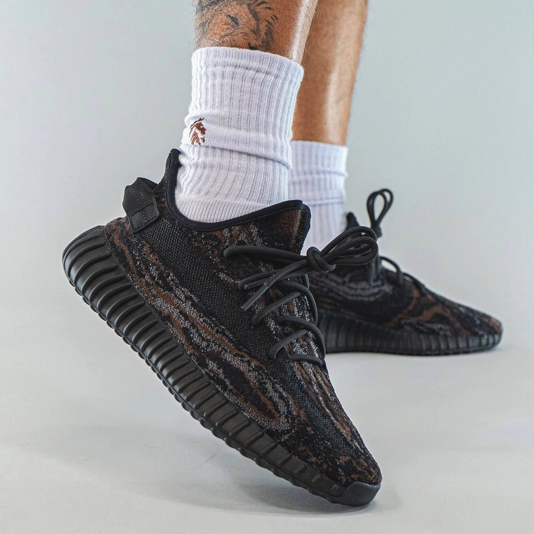 adidas Yeezy Boost 350 V2 'MX Rock' Boost 350 Sneakers