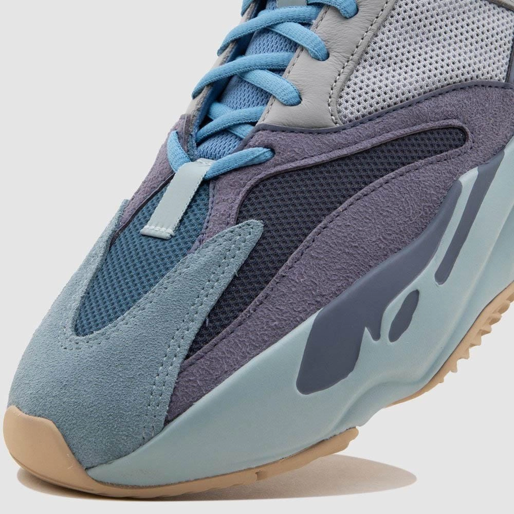 Adidas Yeezy Boost 700 'Carbon Blue' Yeezy futuristic fashion sneakers