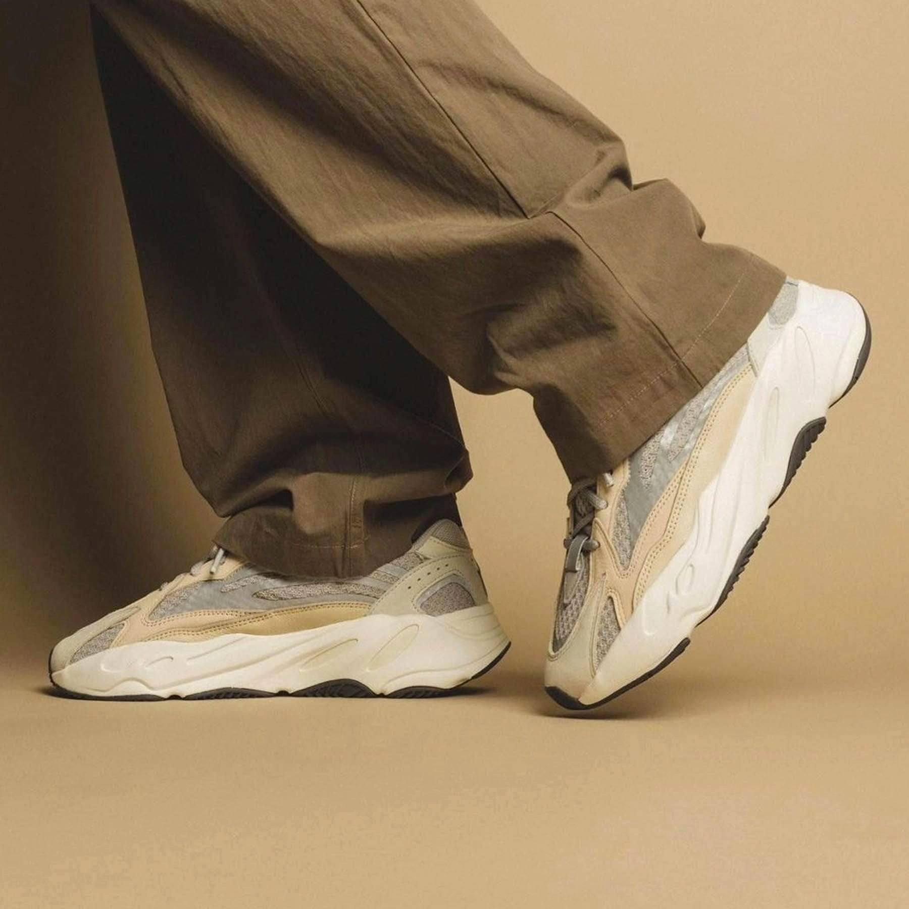 adidas Yeezy Boost 700 V2 'Cream' 700 Yeezy Versions