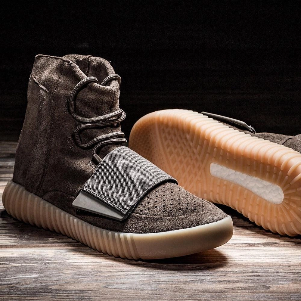 Adidas Yeezy Boost 750 Light Brown Yeezy futuristic fashion sneakers