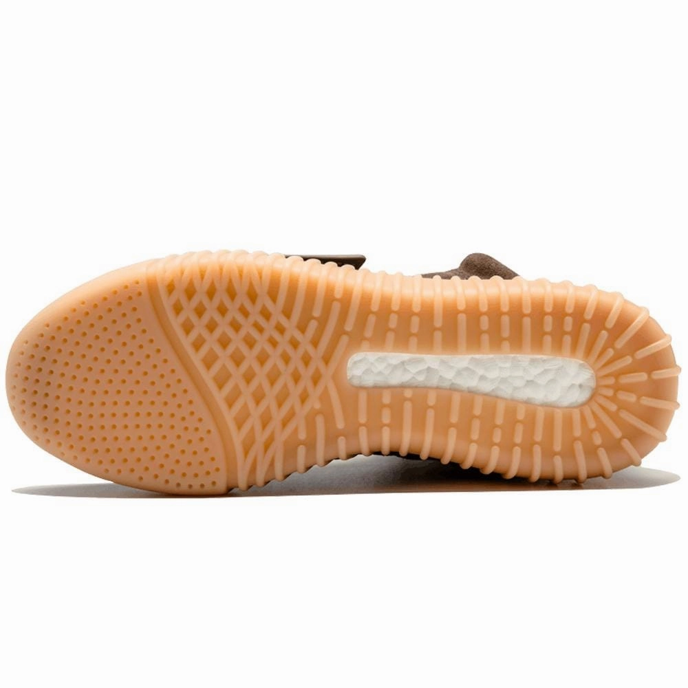 Adidas Yeezy Boost 750 Light Brown Yeezy futuristic fashion sneakers
