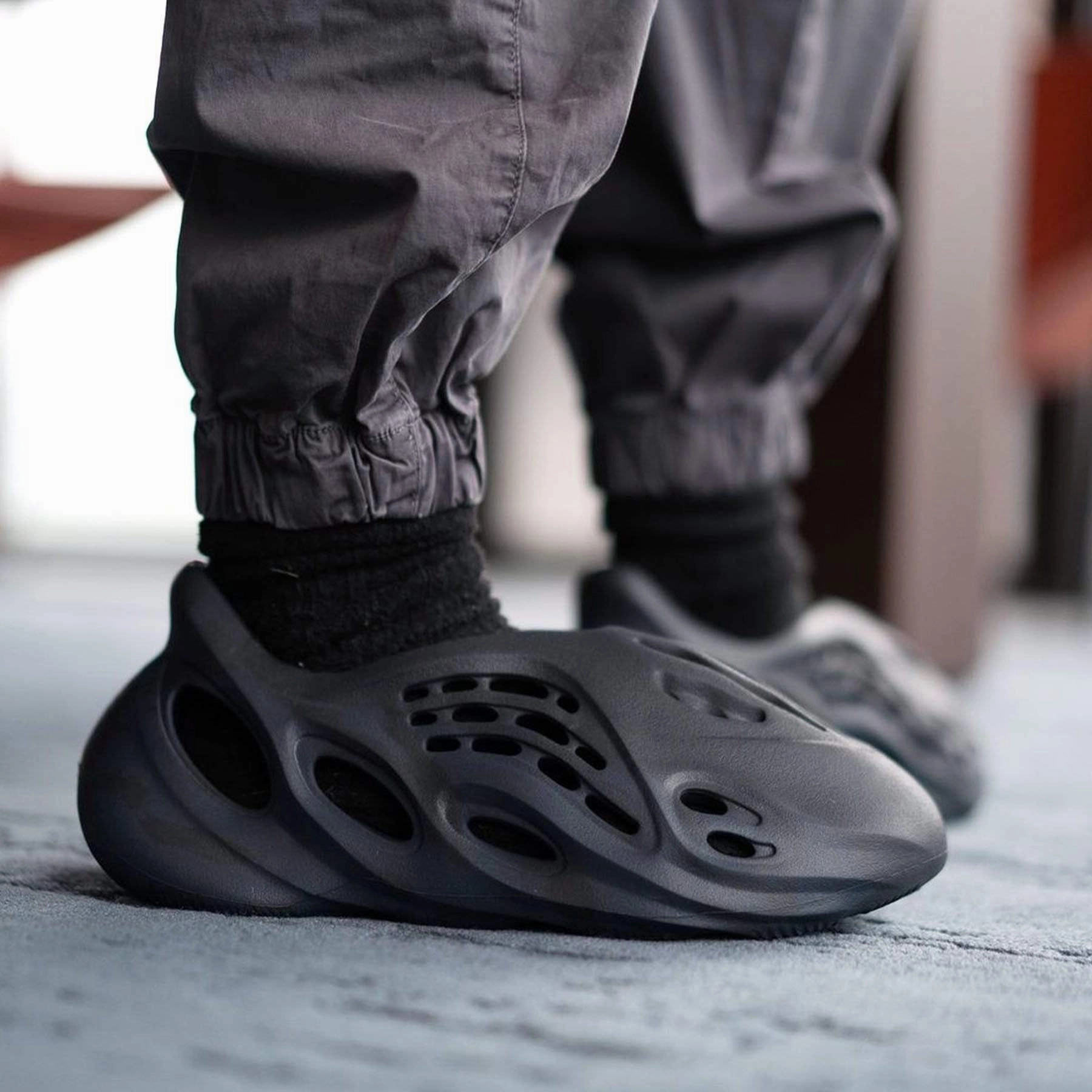 adidas Yeezy Foam Runner 'Mineral Blue' Foam Runner Collection