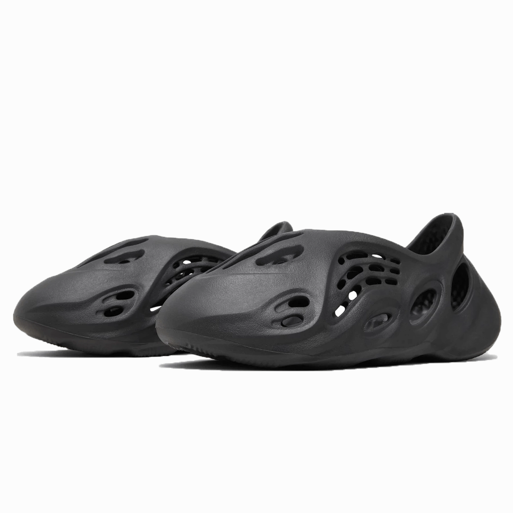 adidas Yeezy Foam Runner 'Onyx' Yeezy futuristic fashion sneakers