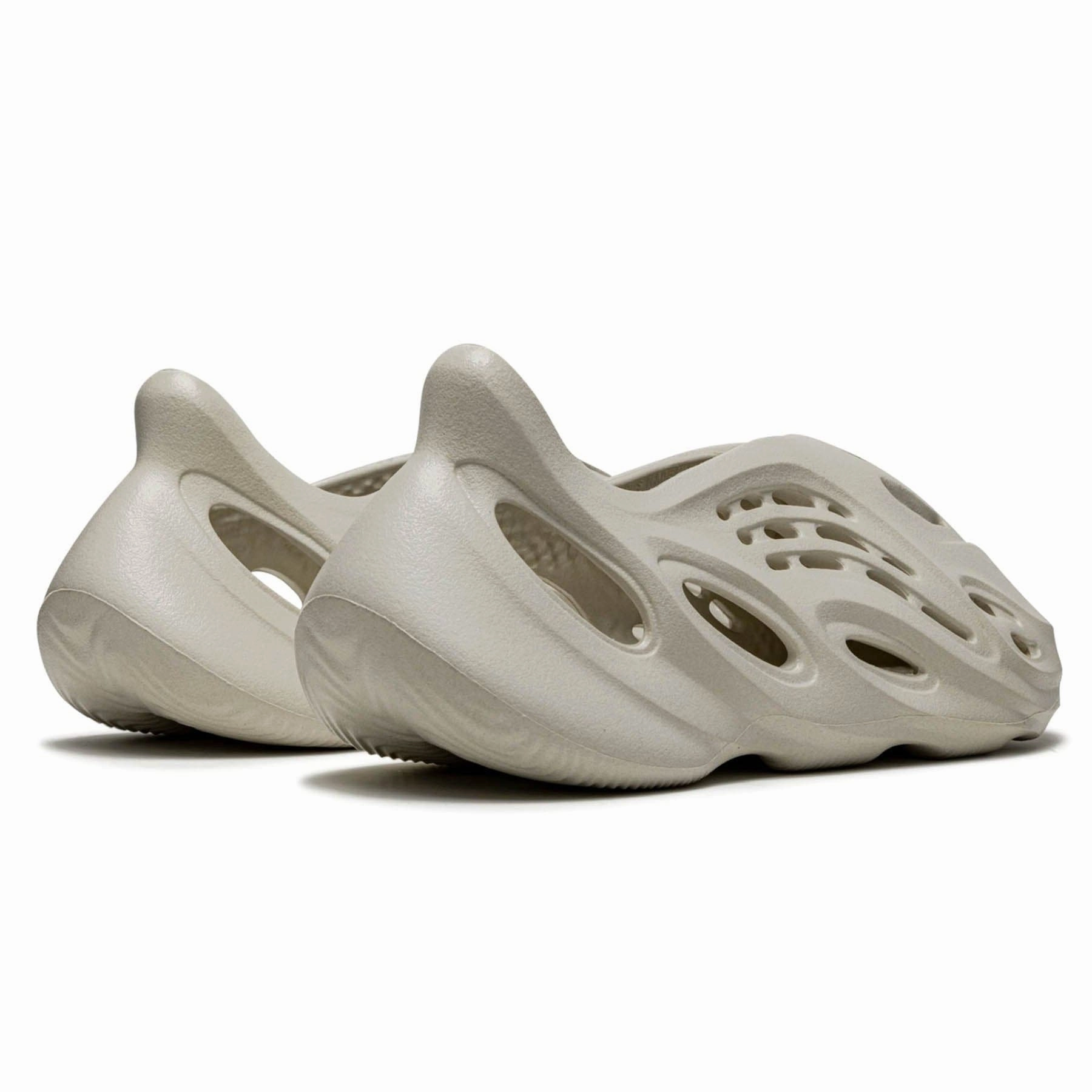 adidas Yeezy Foam Runner 'Sand' Yeezy futuristic fashion sneakers