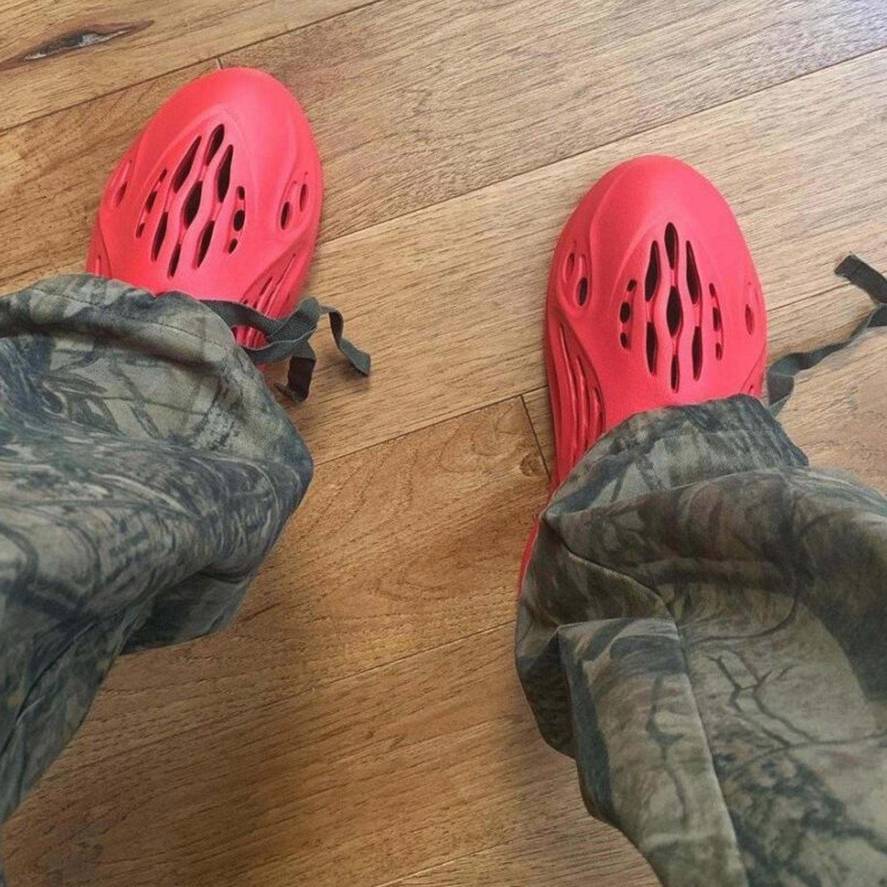 adidas Yeezy Foam Runner 'Vermilion' Foam Runner Collection