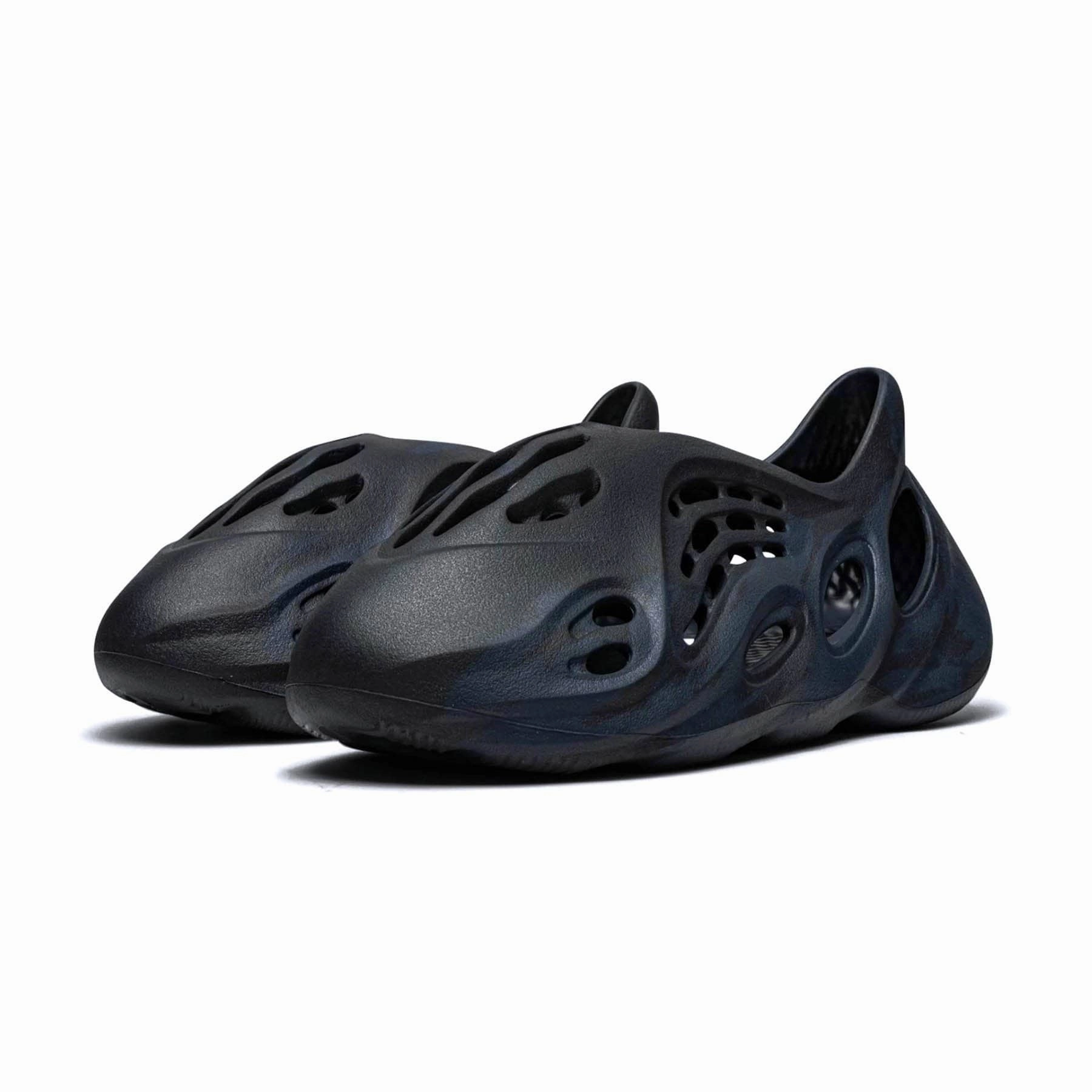 adidas Yeezy Foam Runner Kids 'Mineral Blue' Foam Runner Collection