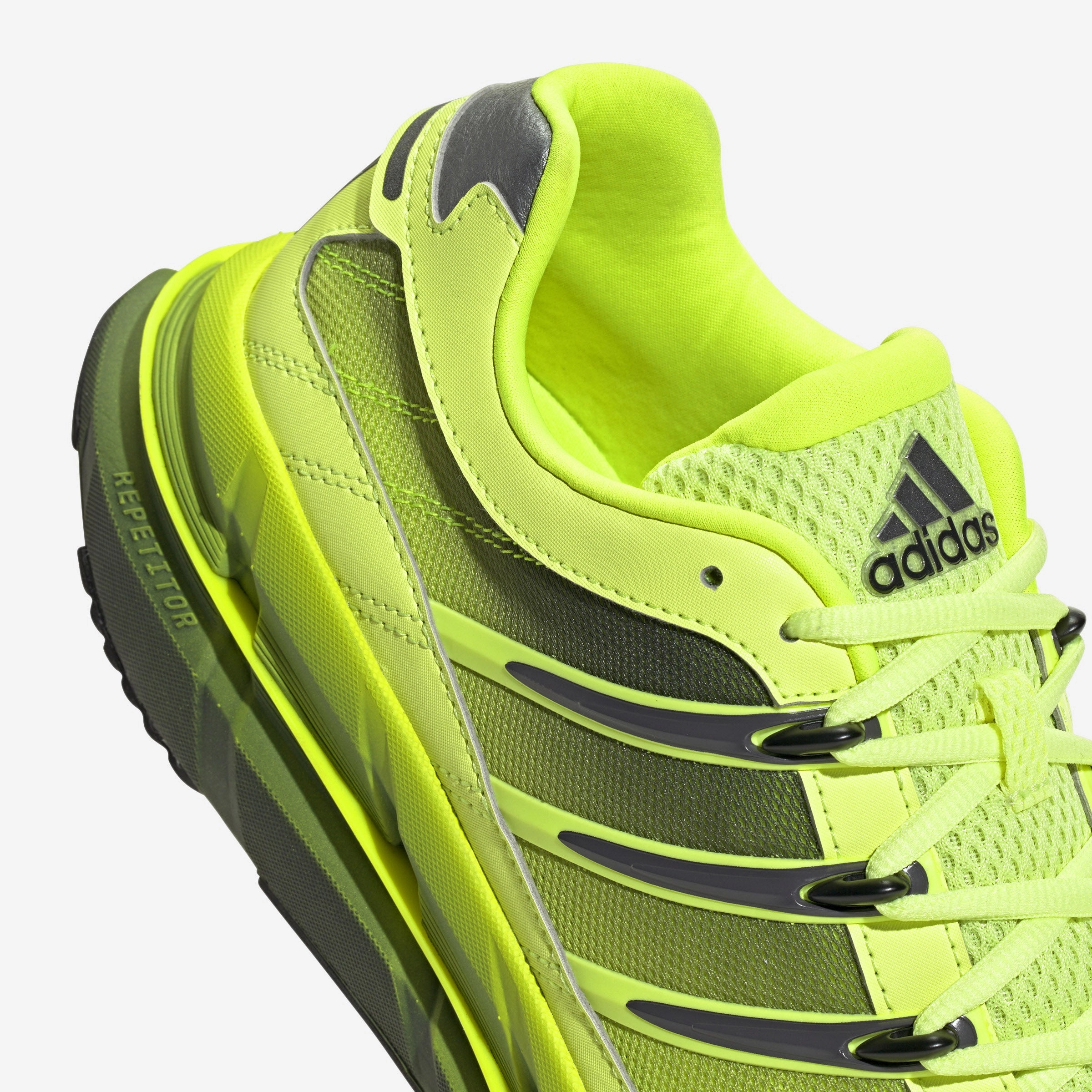 Adistar HRMY All-around lifestyle footwear