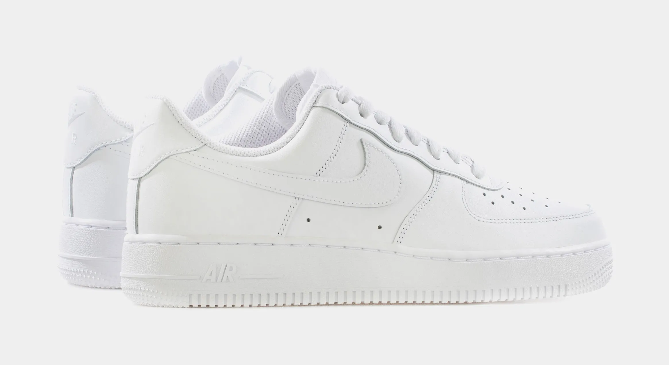Air Force 1 07 LE Mens Lifestyle Shoes (White) Nike Max 95 versions