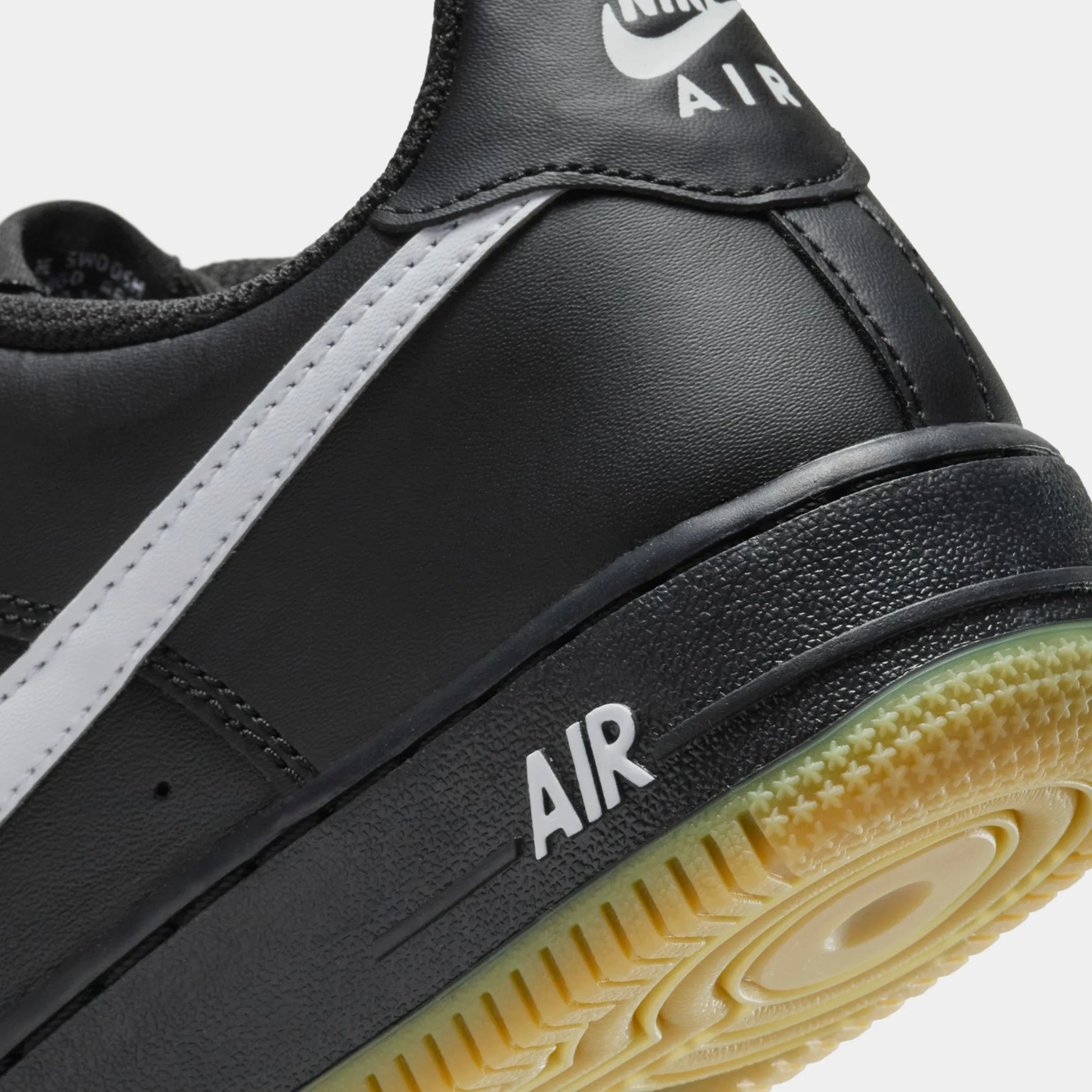Air Force 1 '07 LV8 Grade School Lifestyle Shoes (Black/Gum Light Brown/White) Nike Max 95 versions