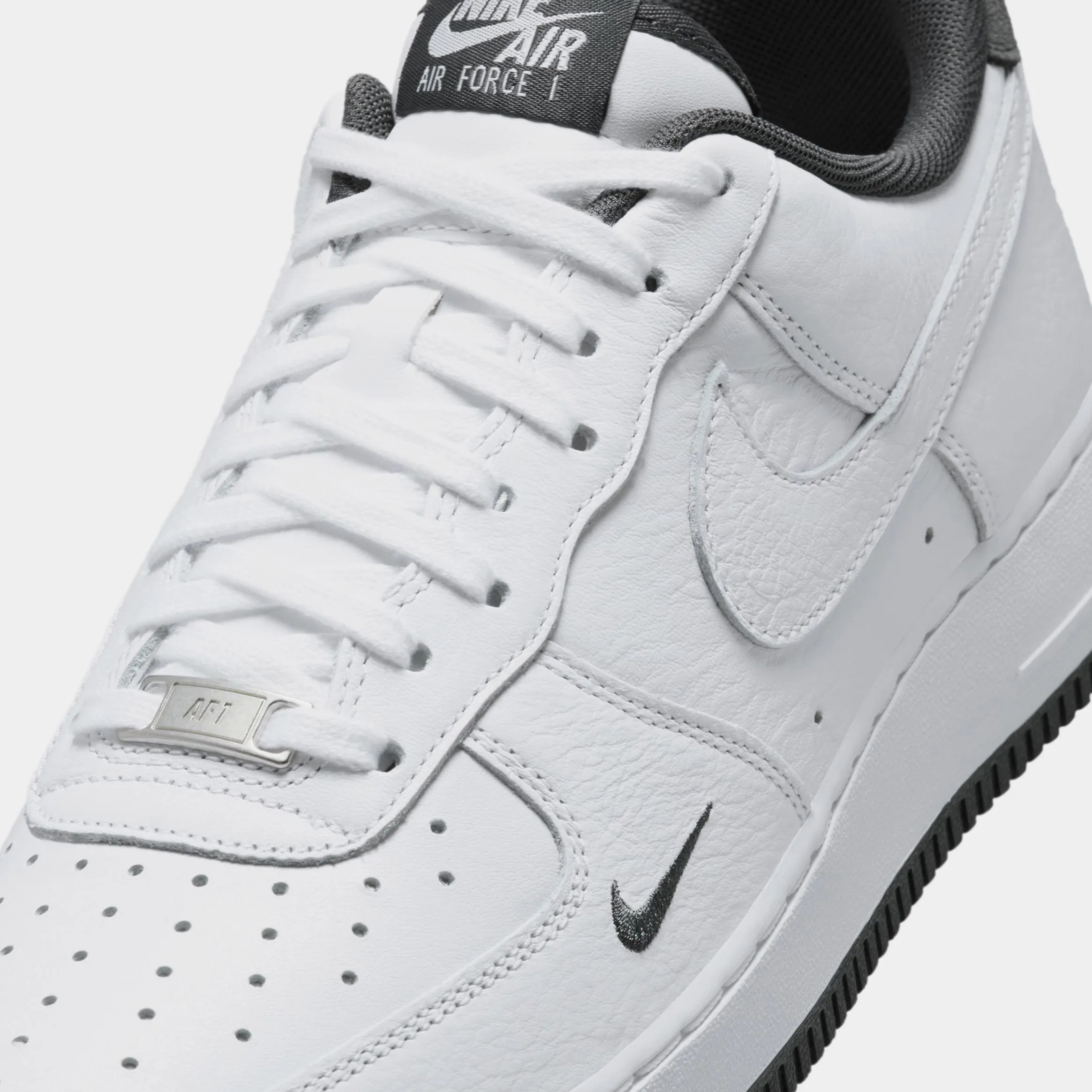 Air Force 1 '07 LV8 Mens Basketball Shoes (White/Anthracite) Nike Max 95 versions