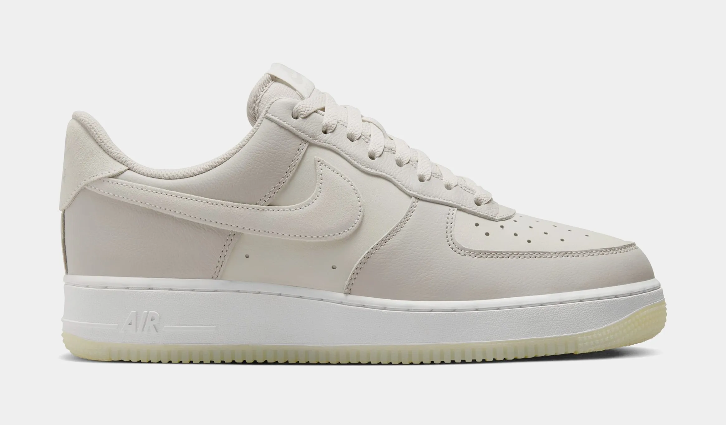 Air Force 1 '07 LV8 Mens Lifestyle Shoes (Light Bone/Summit White) nike air force 1 timeless streetwear shoes