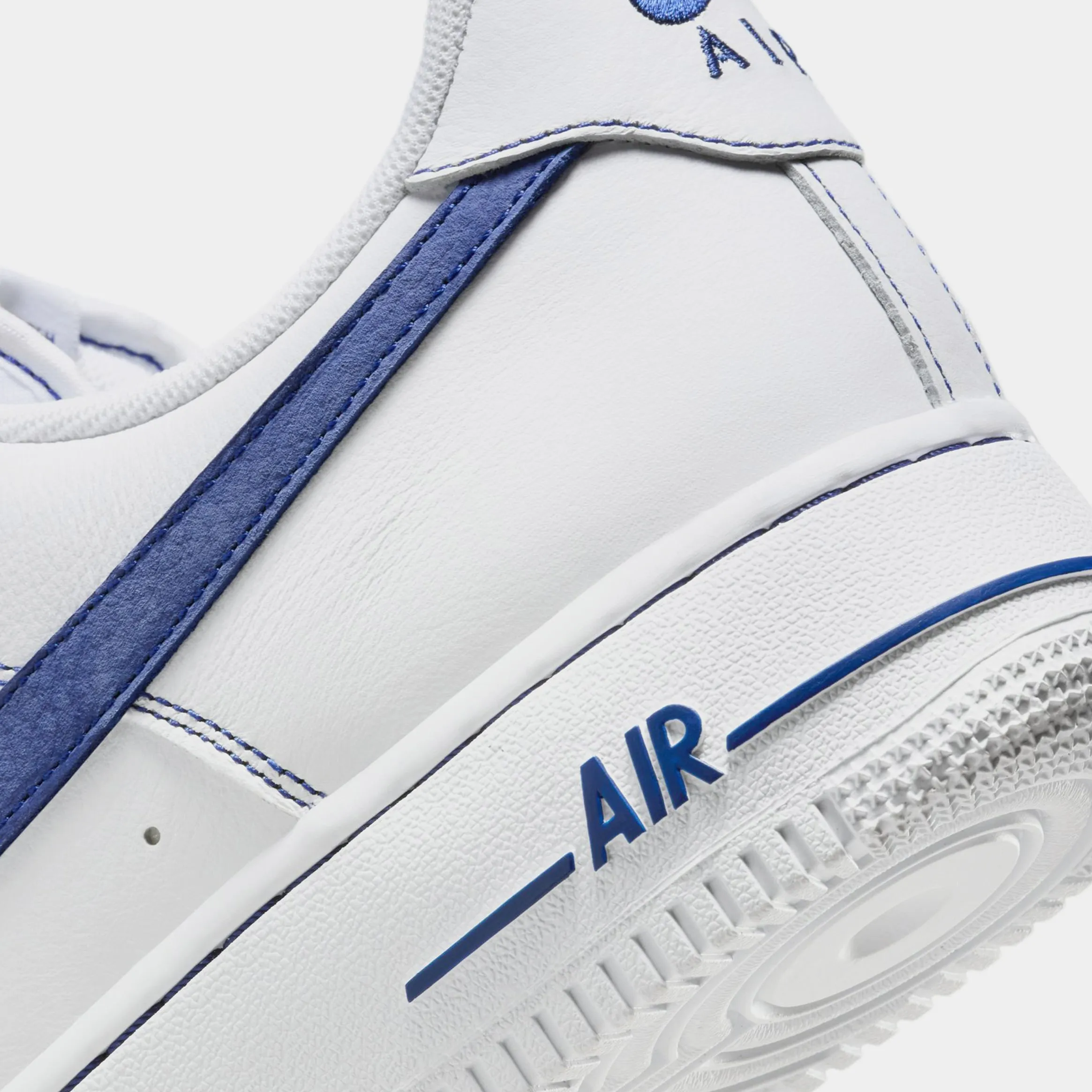 Air Force 1 '07 LV8 Mens Lifestyle Shoes (White/Deep Royal Blue) Nike Max 95 versions