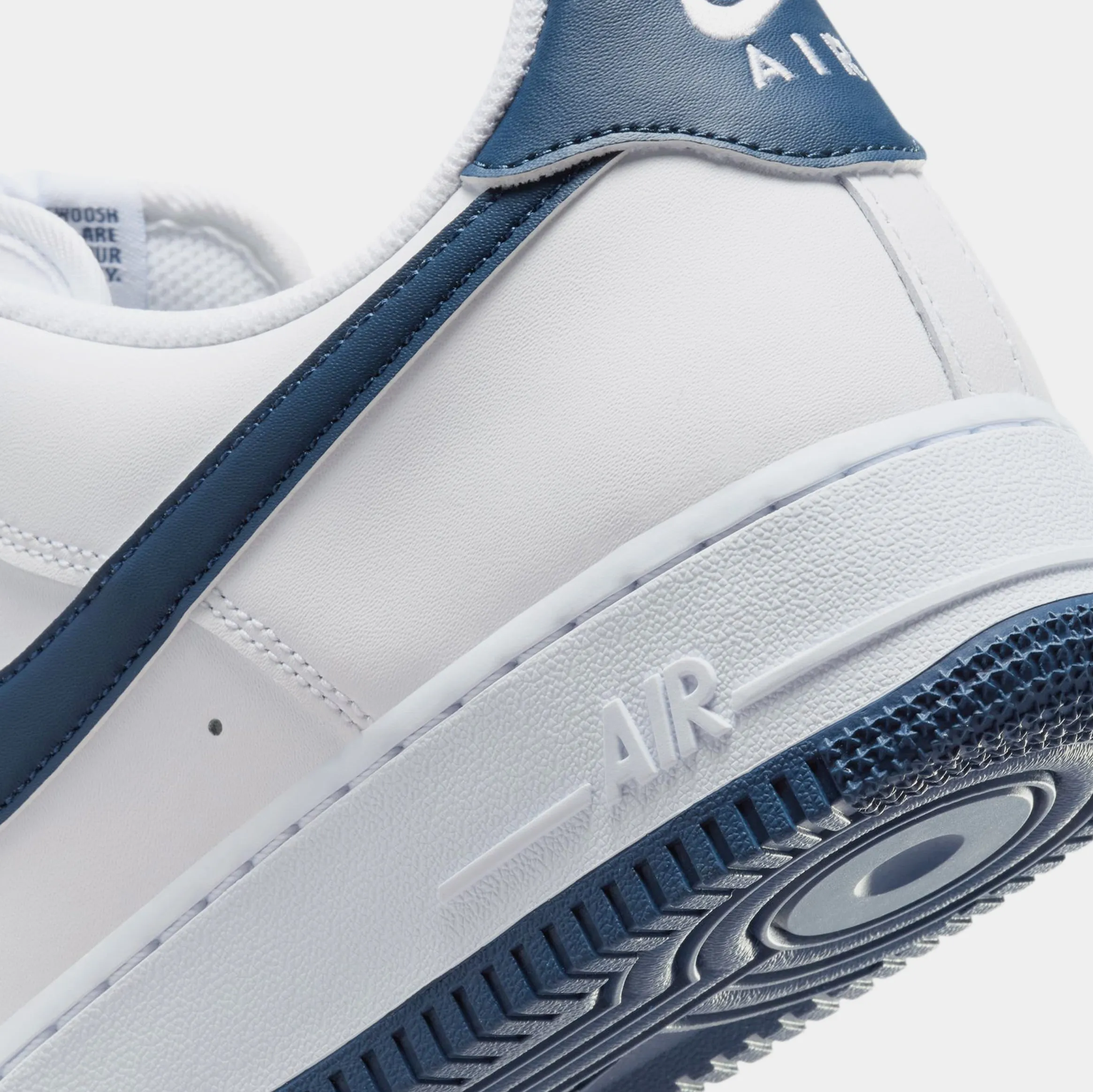 Air Force 1 '07 LV8 Mens Lifestyle Shoes (White/Midnight Navy) Nike Max 95 versions