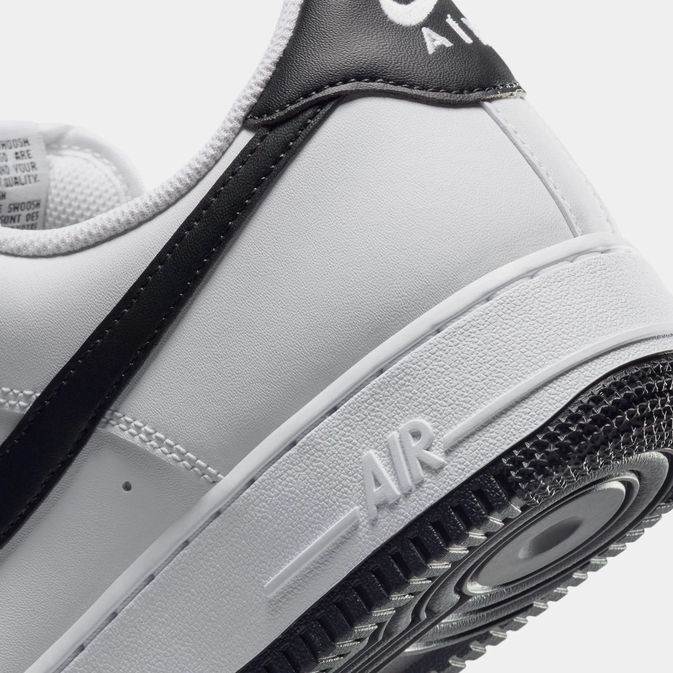 Air Force 1 '07 Mens Basketball Shoes (White/White/Black) Nike Max 95 versions