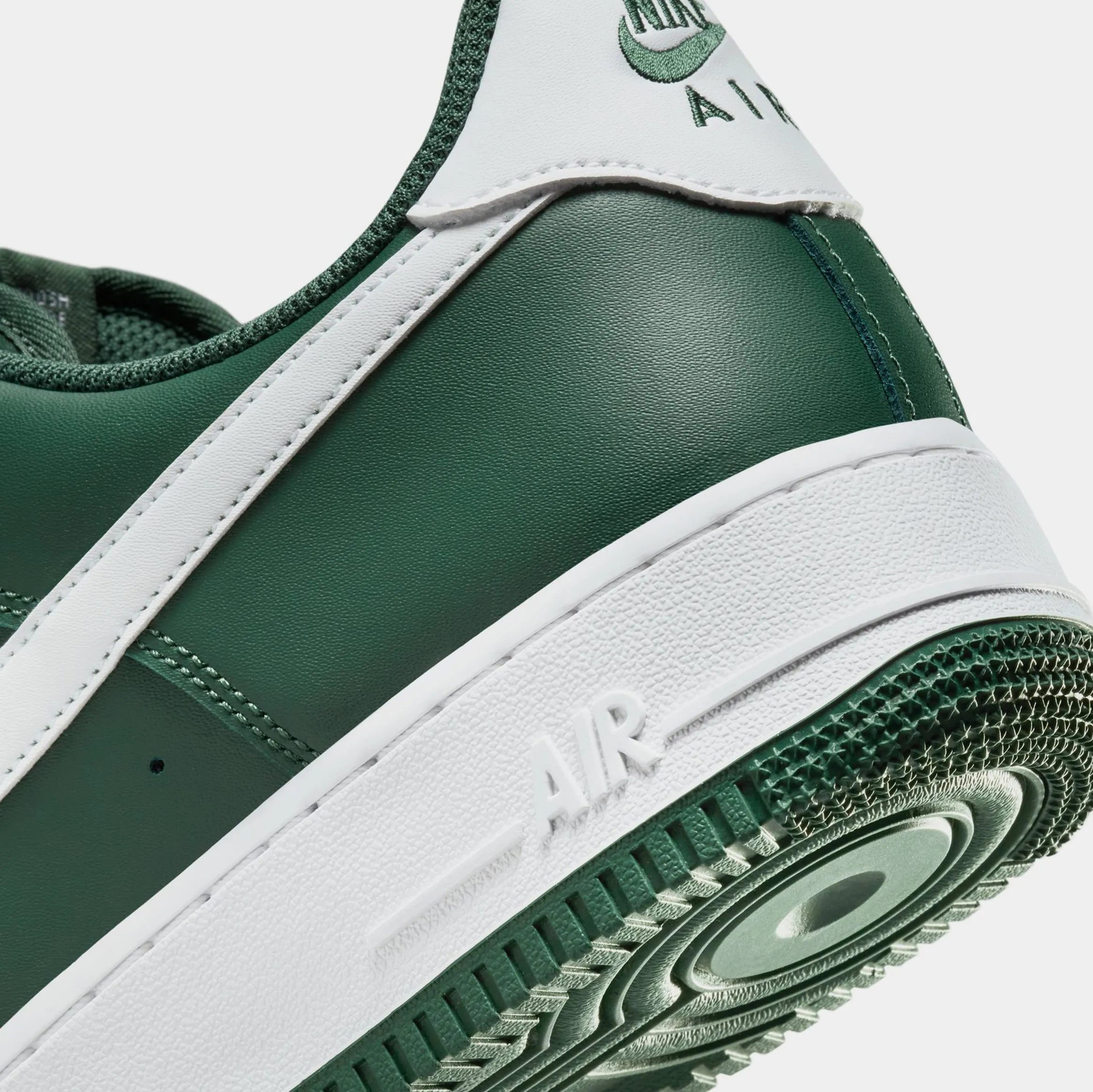 Air Force 1 '07 Mens Lifestyle Shoes (Gorge Green/White) Nike Max 95 versions