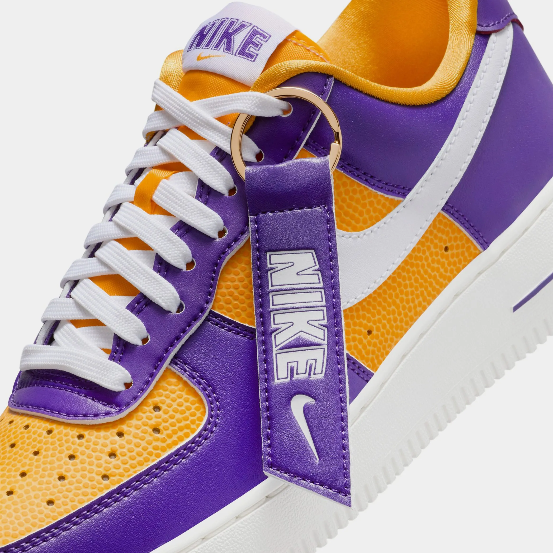 Air Force 1 '07 SE Court Purple University Gold Womens Lifestyle Shoes (Purple/Yellow) Nike Max 95 versions
