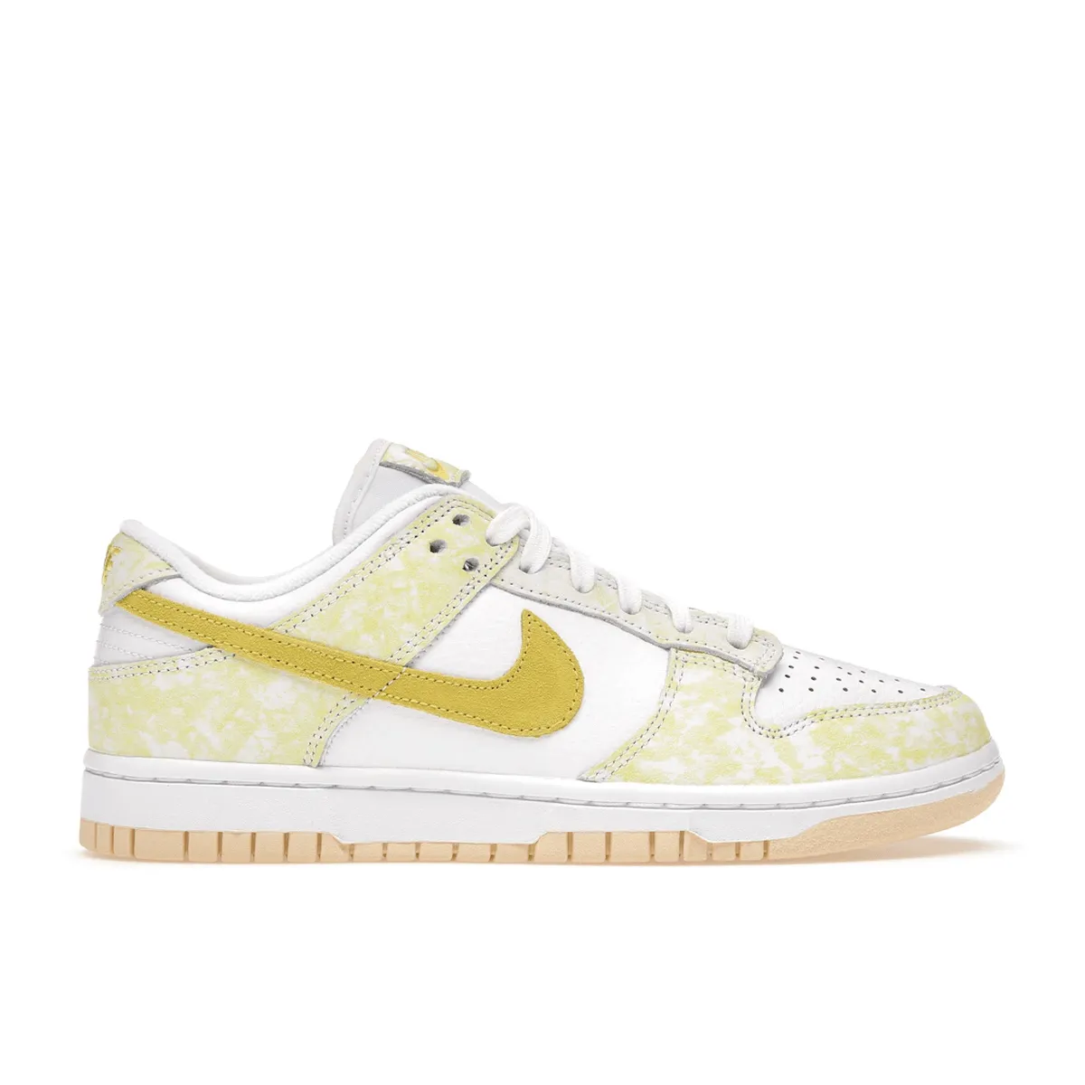 Air Force 1 Lemon Drop Nike Air Force 1 heritage shoes for everyday wear