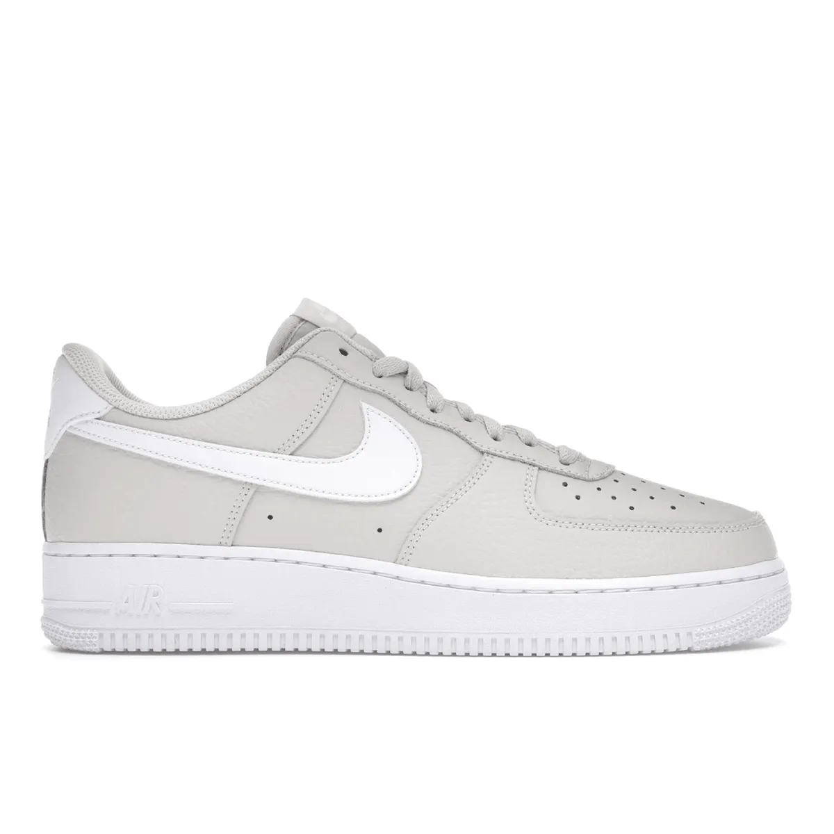 Air Force 1 Light Bone White Nike Air Force 1 heritage shoes for everyday wear
