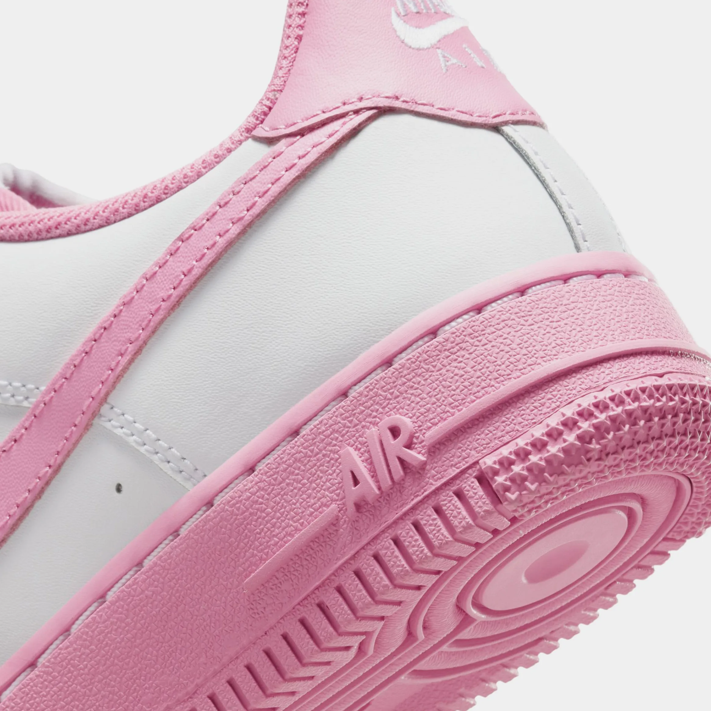 Air Force 1 Low Grade School Lifestyle Shoes (White/Flamingo/Pink) Nike Max 95 versions