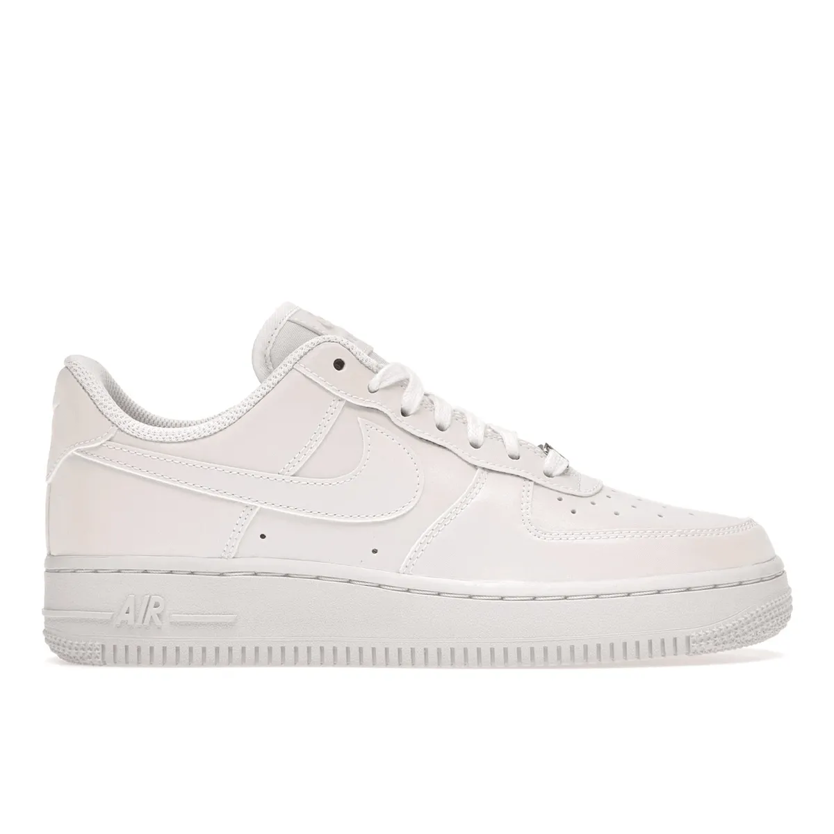 Air Force 1 Retro Nike Air Force 1 heritage shoes for everyday wear