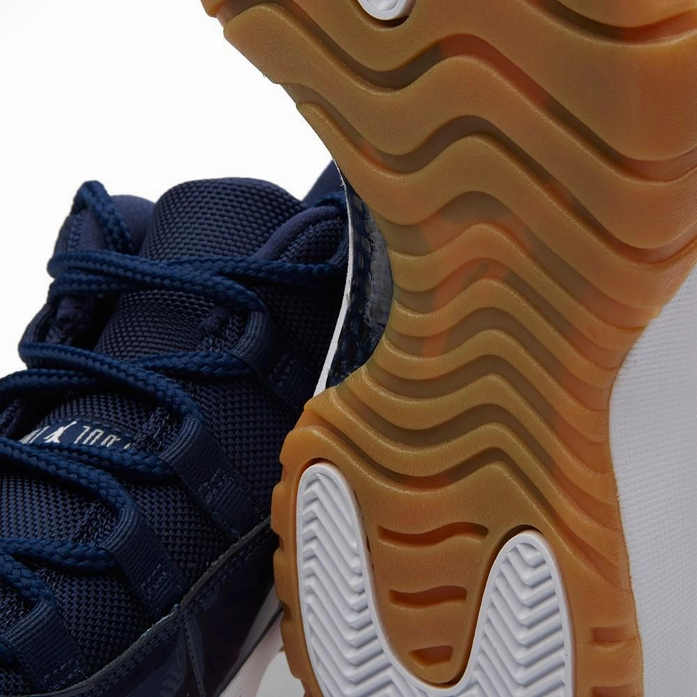 Air Jordan 11 Retro Low Midnight Navy Bold classic sport shoes